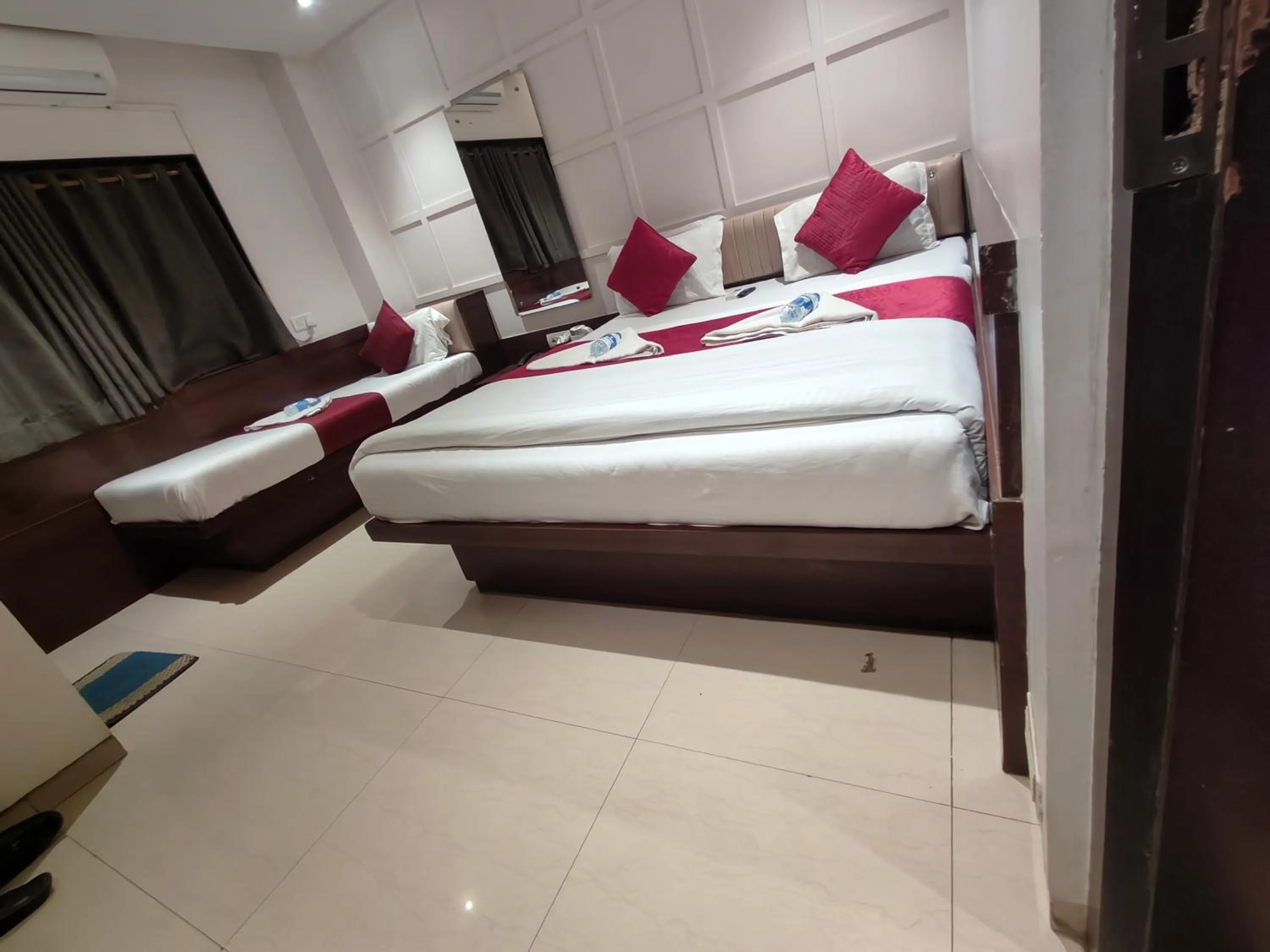 Bedroom, Bed in Hotel Anand Palace