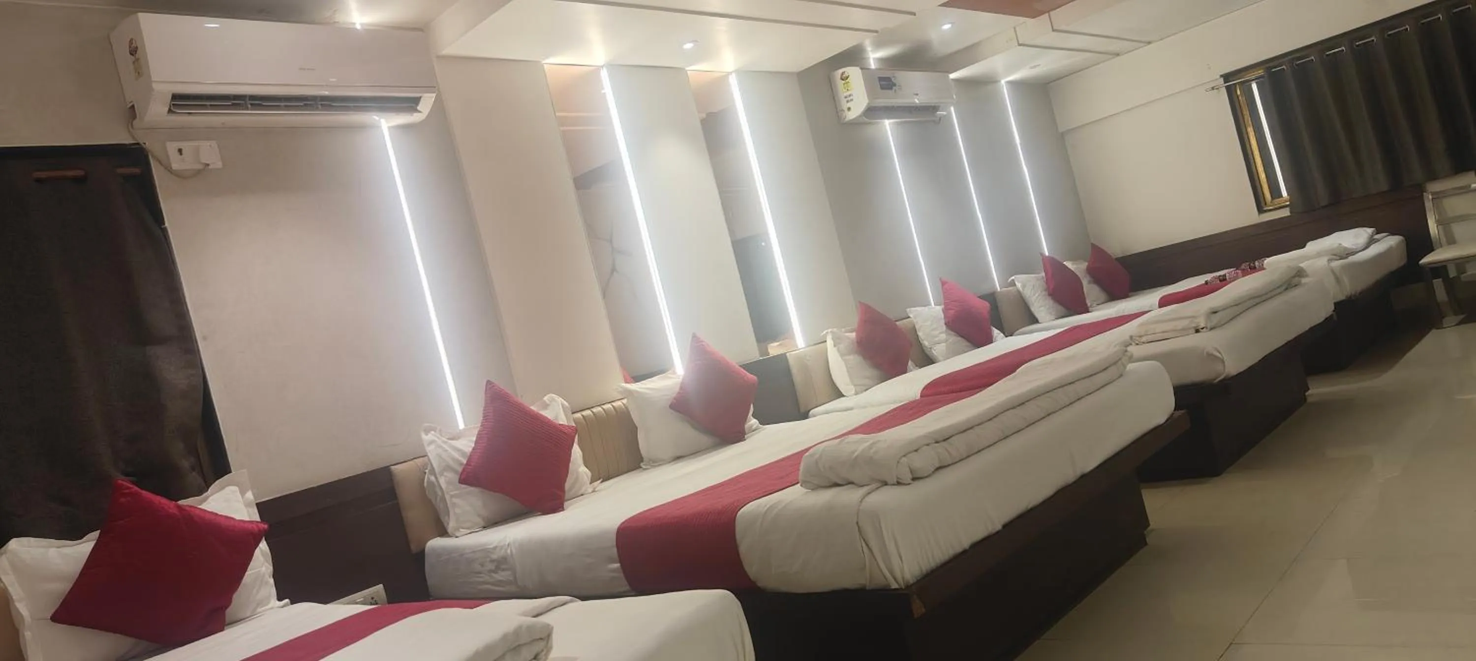 Bedroom in Hotel Anand Palace