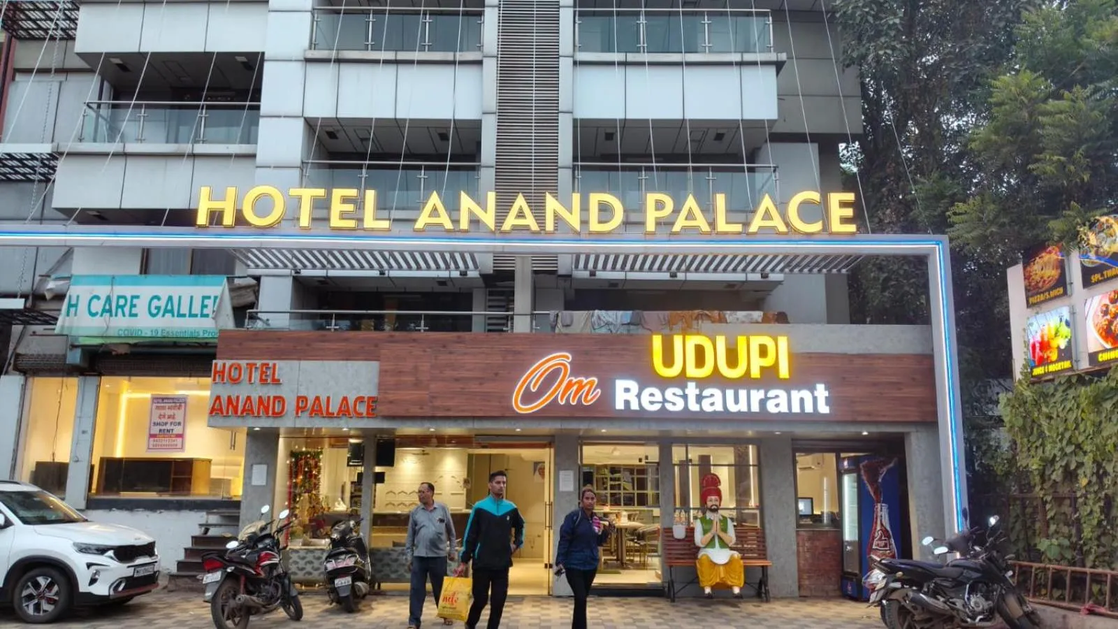 Property building in Hotel Anand Palace