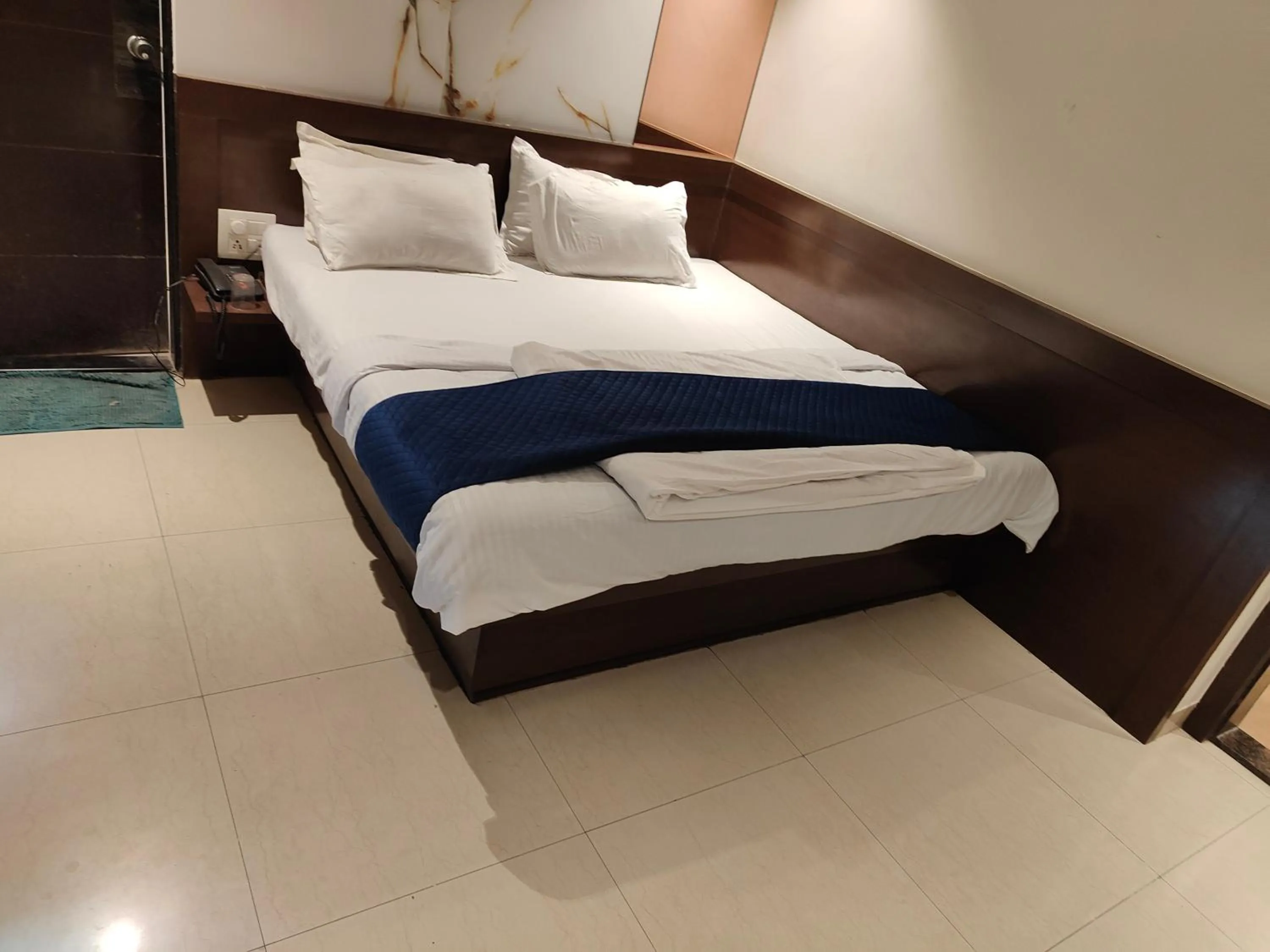 Bedroom, Bed in Hotel Anand Palace