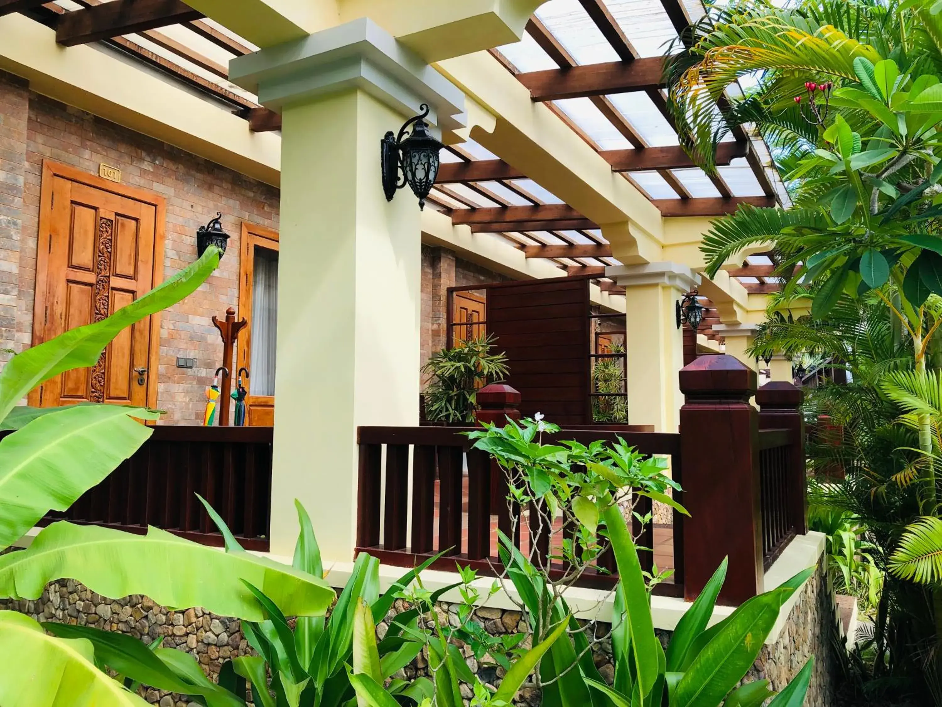 Deluxe Twin Room in Try Palace Resort Kep Deluxe Twin Room in Try Palace Resort Kep