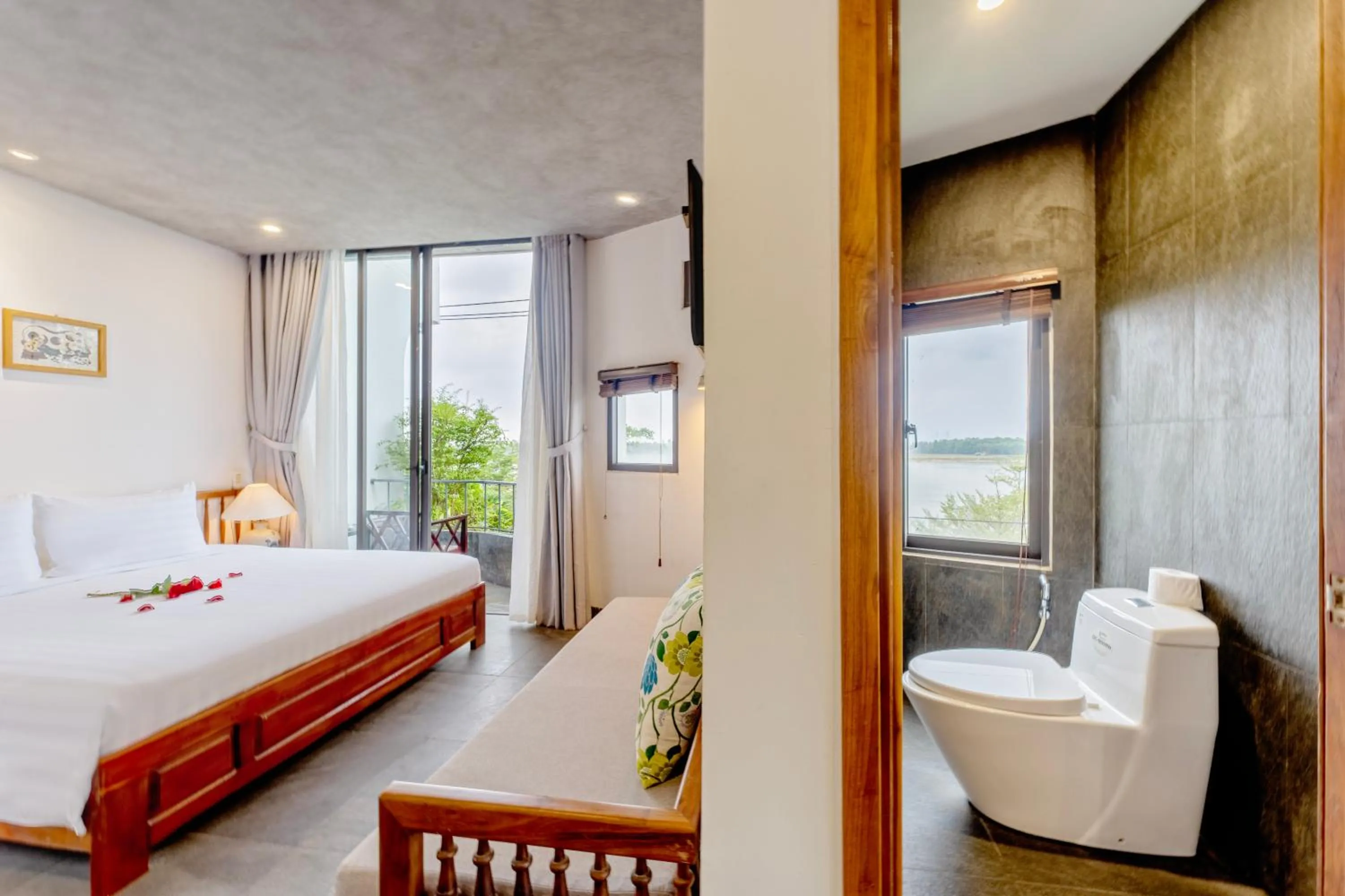 Toilet, Bed in Serene Riverside Hotel Hoi An