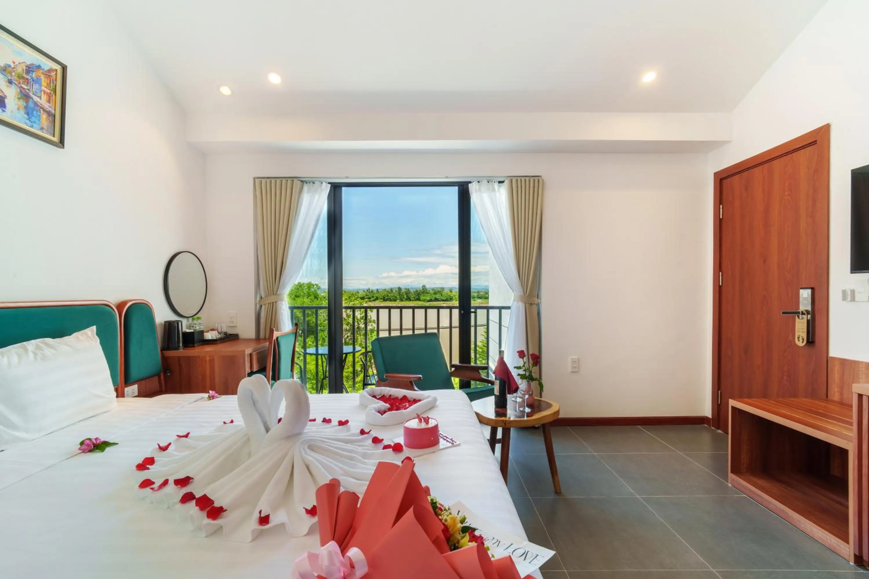 Bed in Serene Riverside Hotel Hoi An