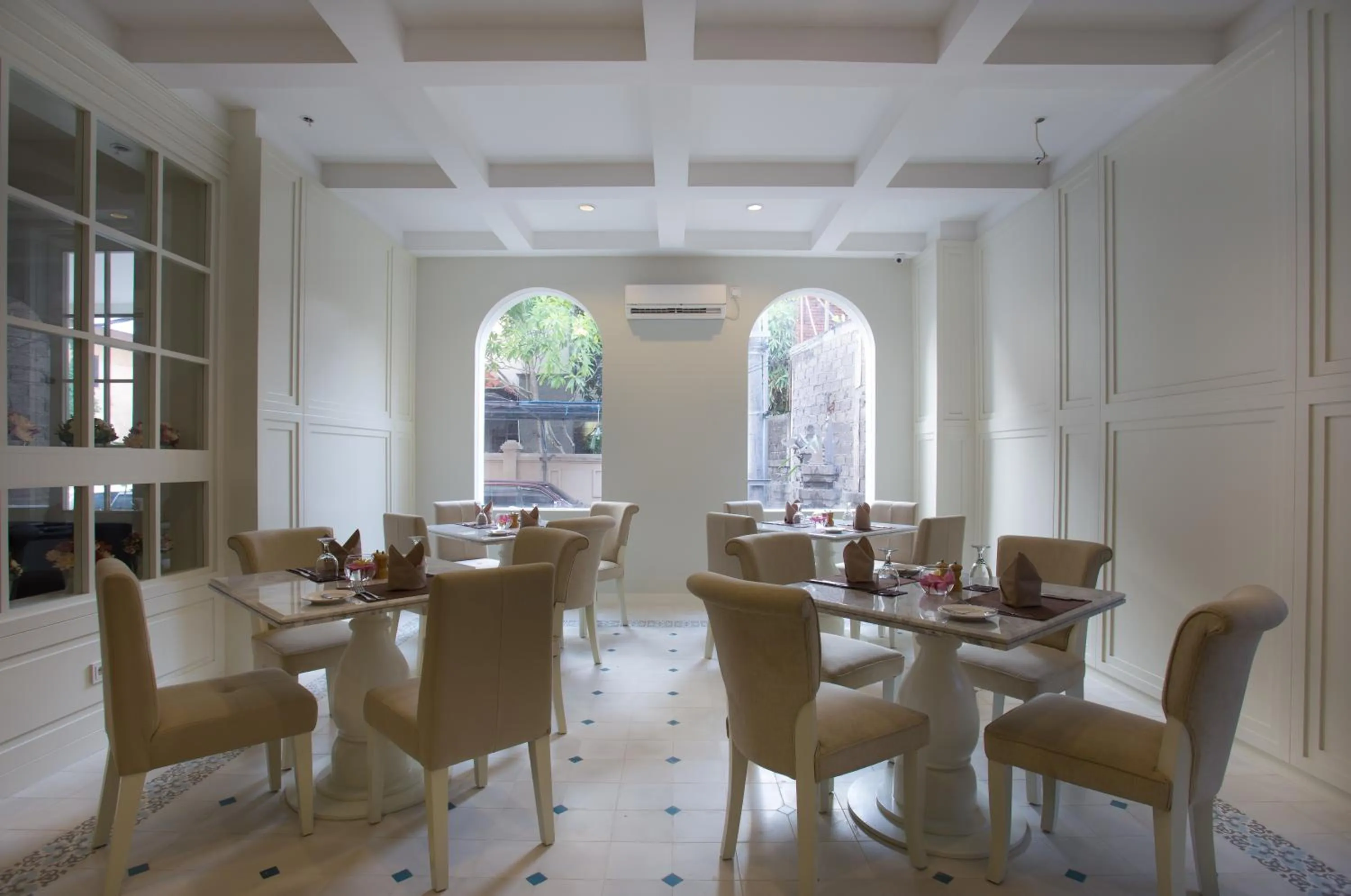 Restaurant/places to eat in Amalfi Hotel Seminyak