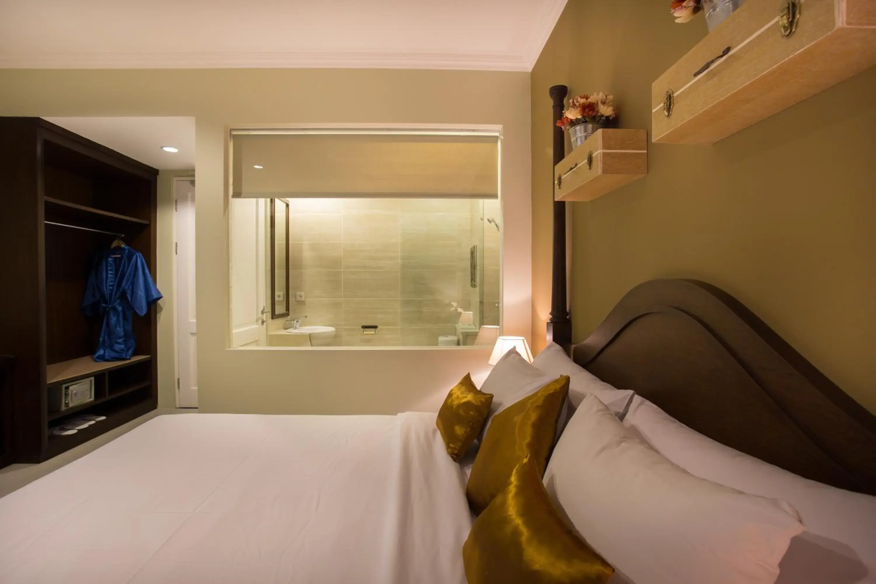 Bed in Amalfi Hotel Seminyak Bed in Amalfi Hotel Seminyak