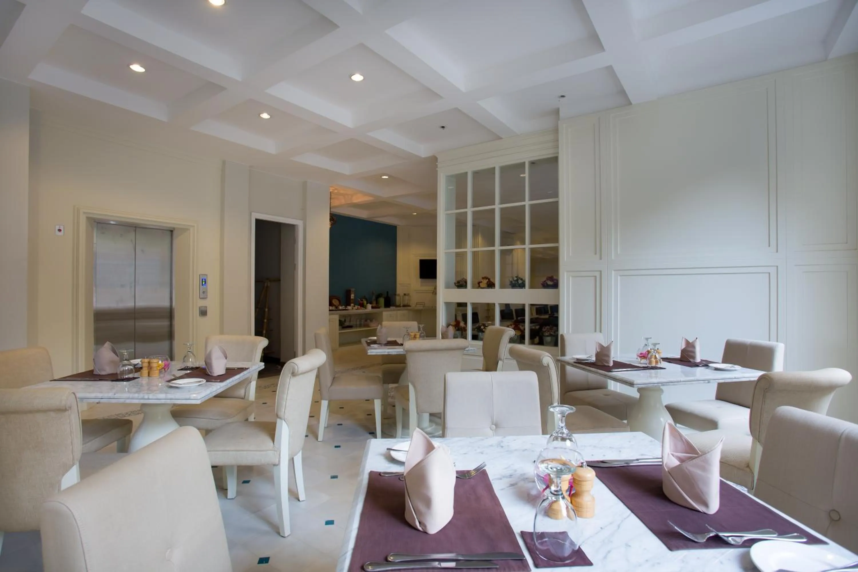Restaurant/places to eat in Amalfi Hotel Seminyak