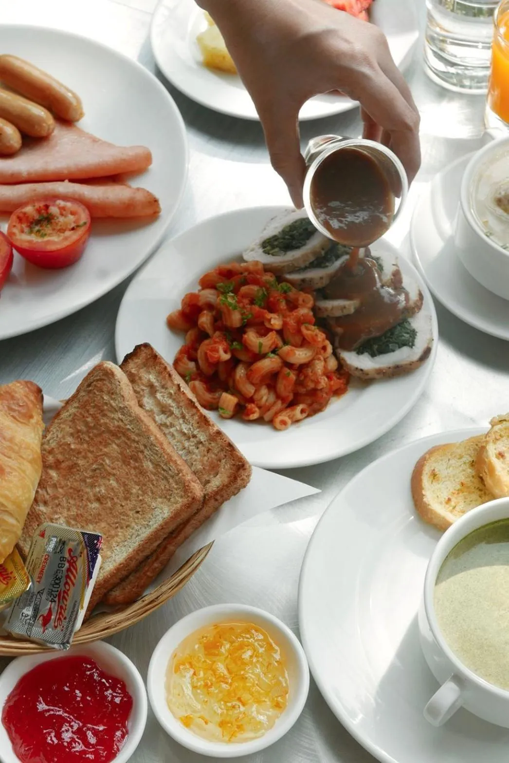 Breakfast in Le Tada Residence