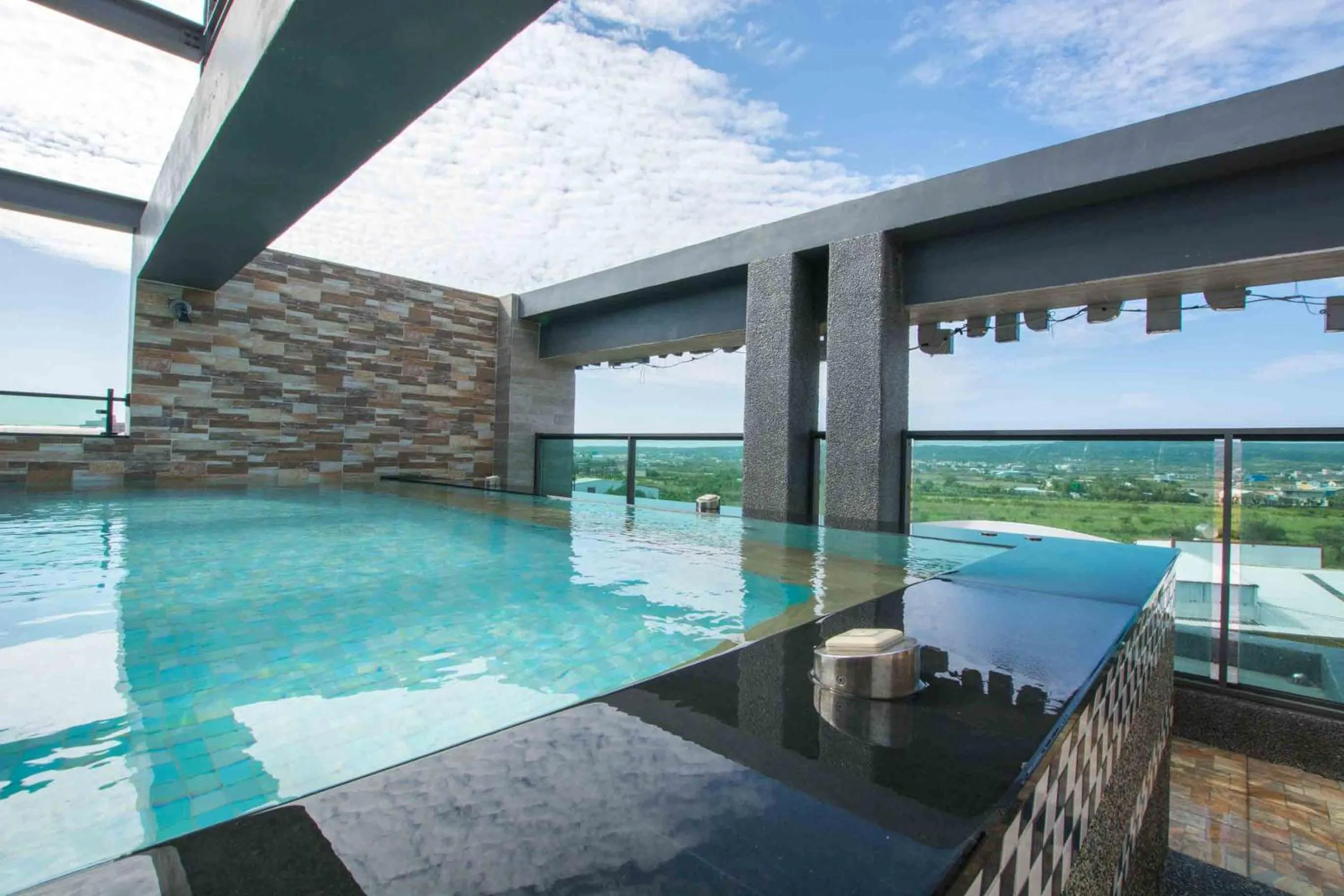 Emilia Resort I