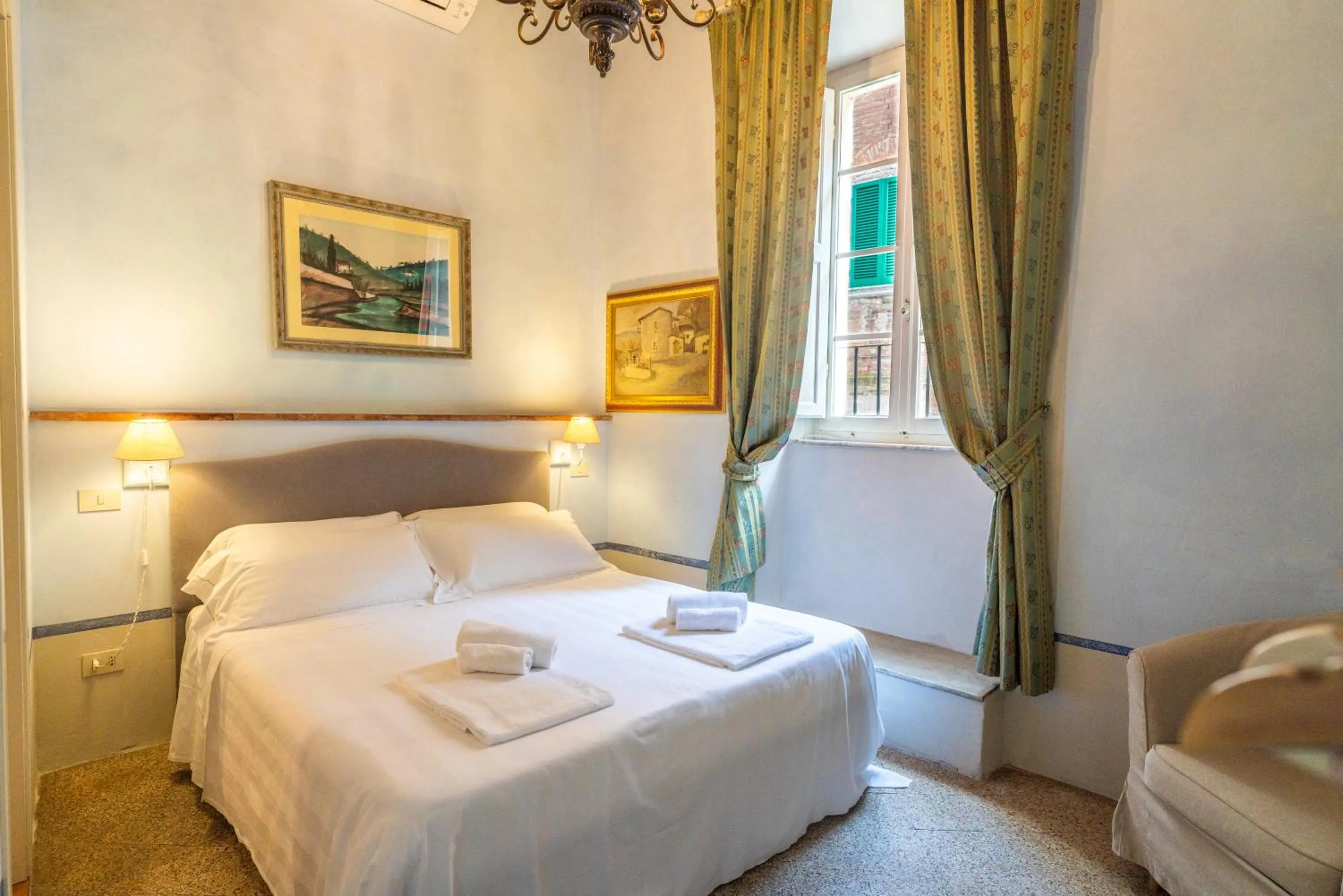 Bedroom, Bed in Palazzo Mosela Alla Porta