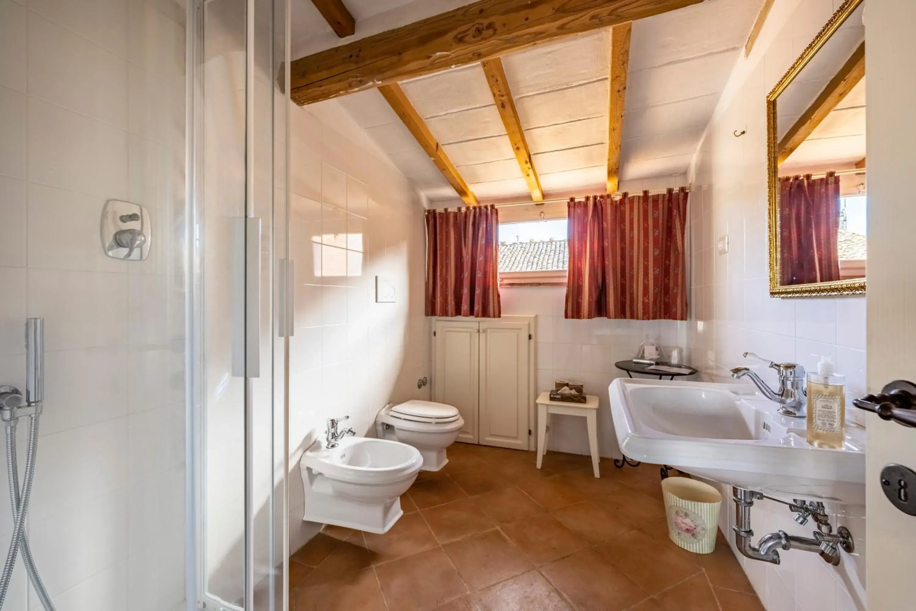 Bathroom, Bed in Palazzo Mosela Alla Porta Bathroom, Bed in Palazzo Mosela Alla Porta