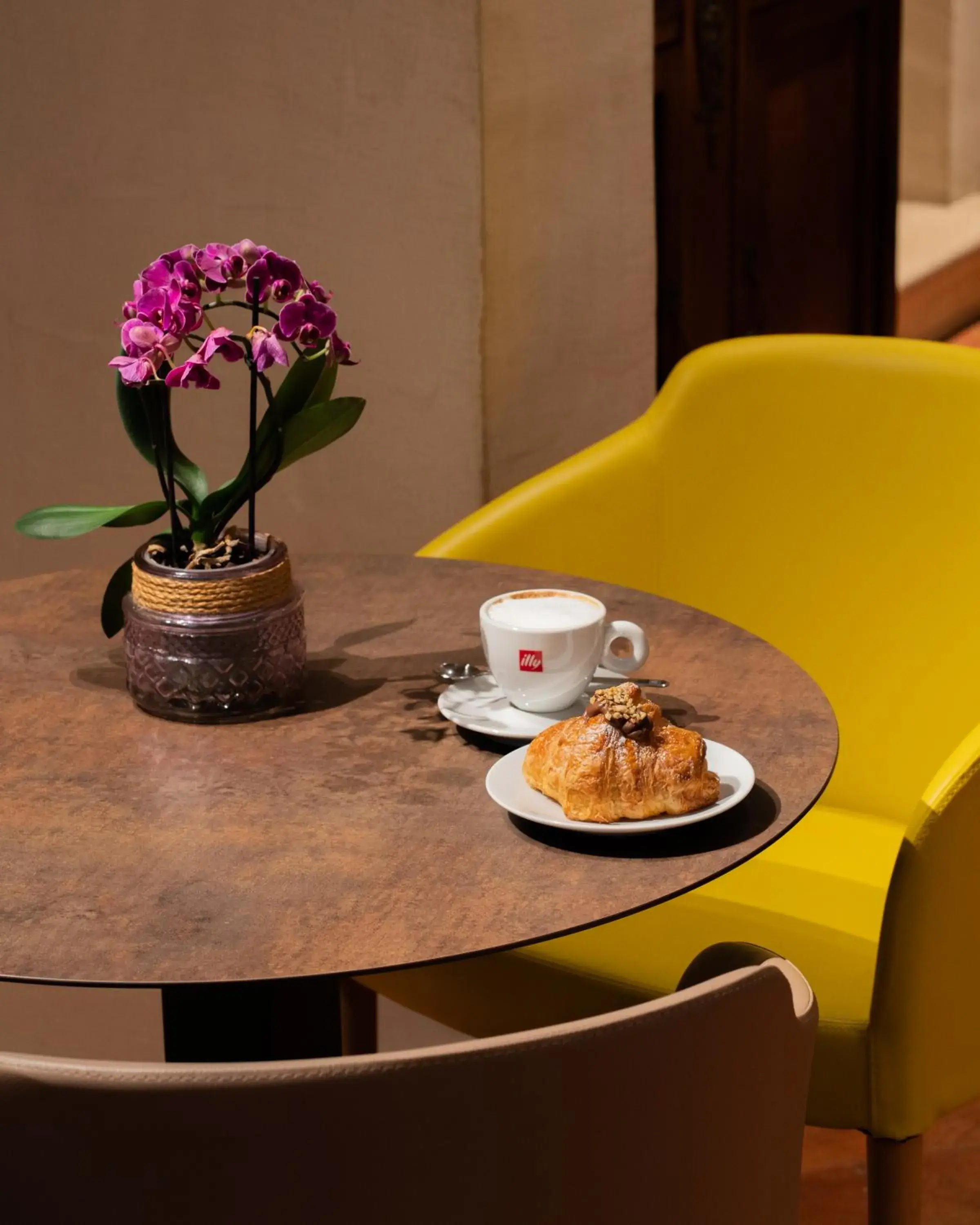 Lounge or bar in Palazzo Mosela Alla Porta Lounge or bar in Palazzo Mosela Alla Porta