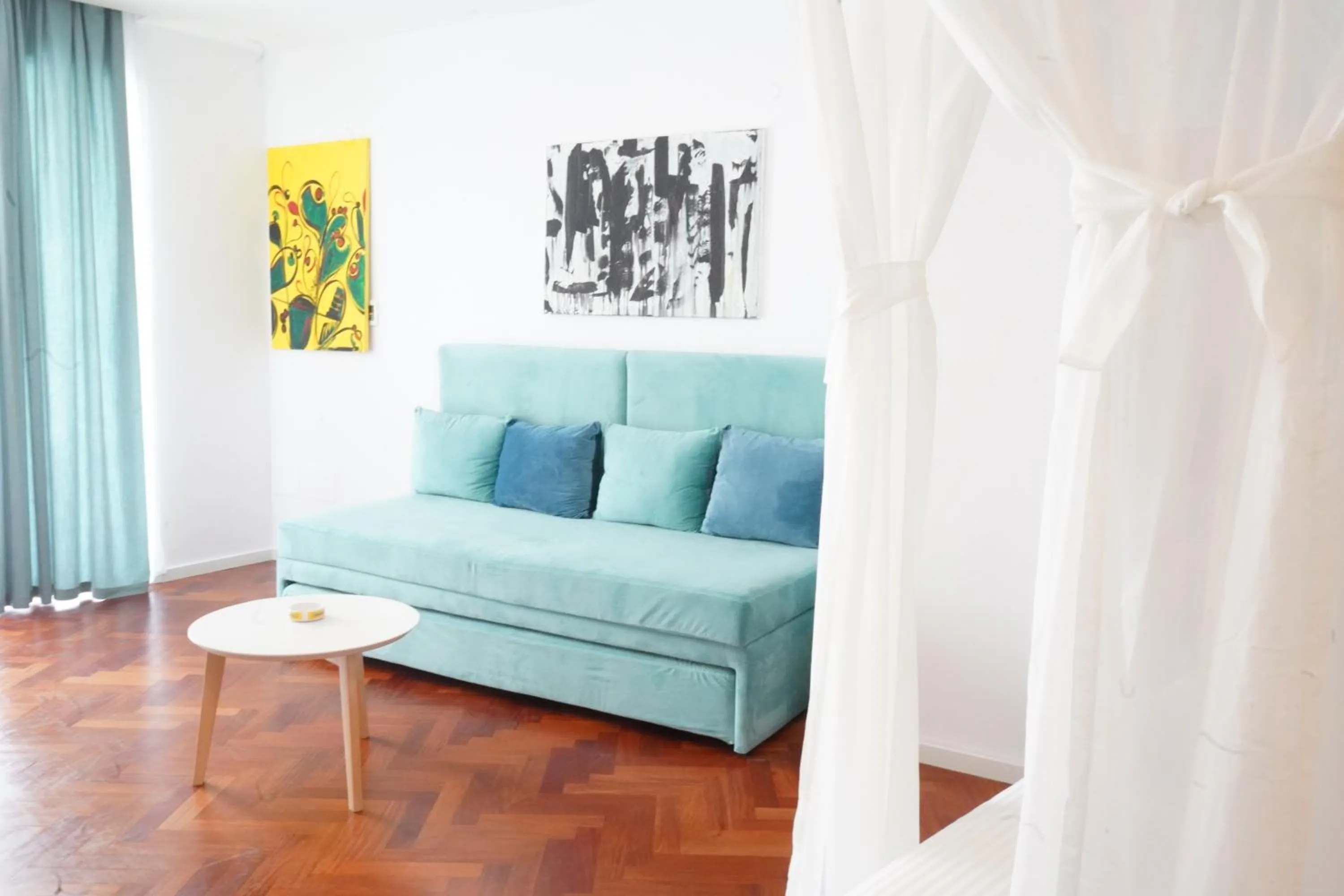 Living room in Bougainville Bay Hotel