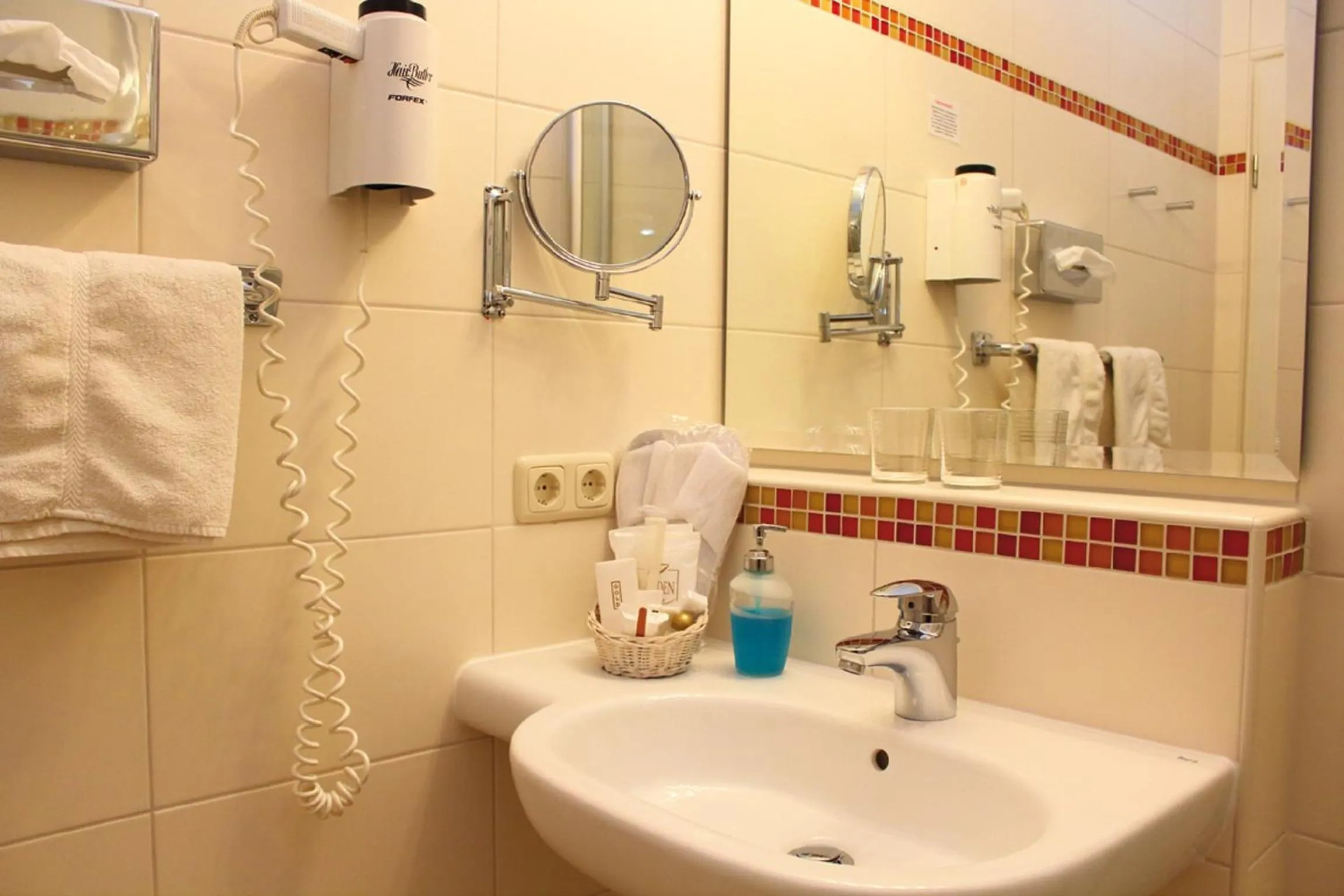 Bathroom in Hotel Garni Christl