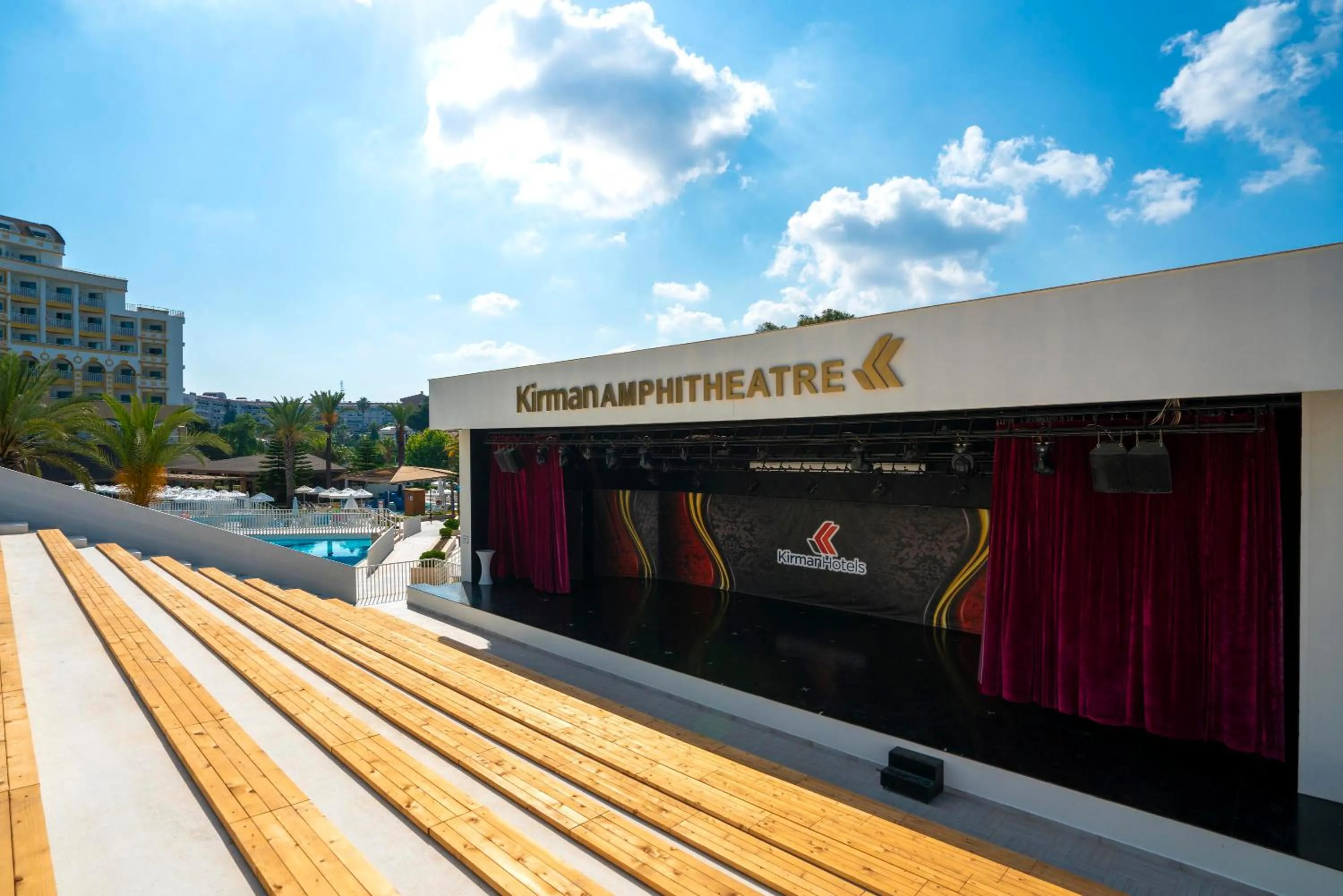 Evening entertainment in Kirman Sidemarin Beach & Spa - All Inclusive