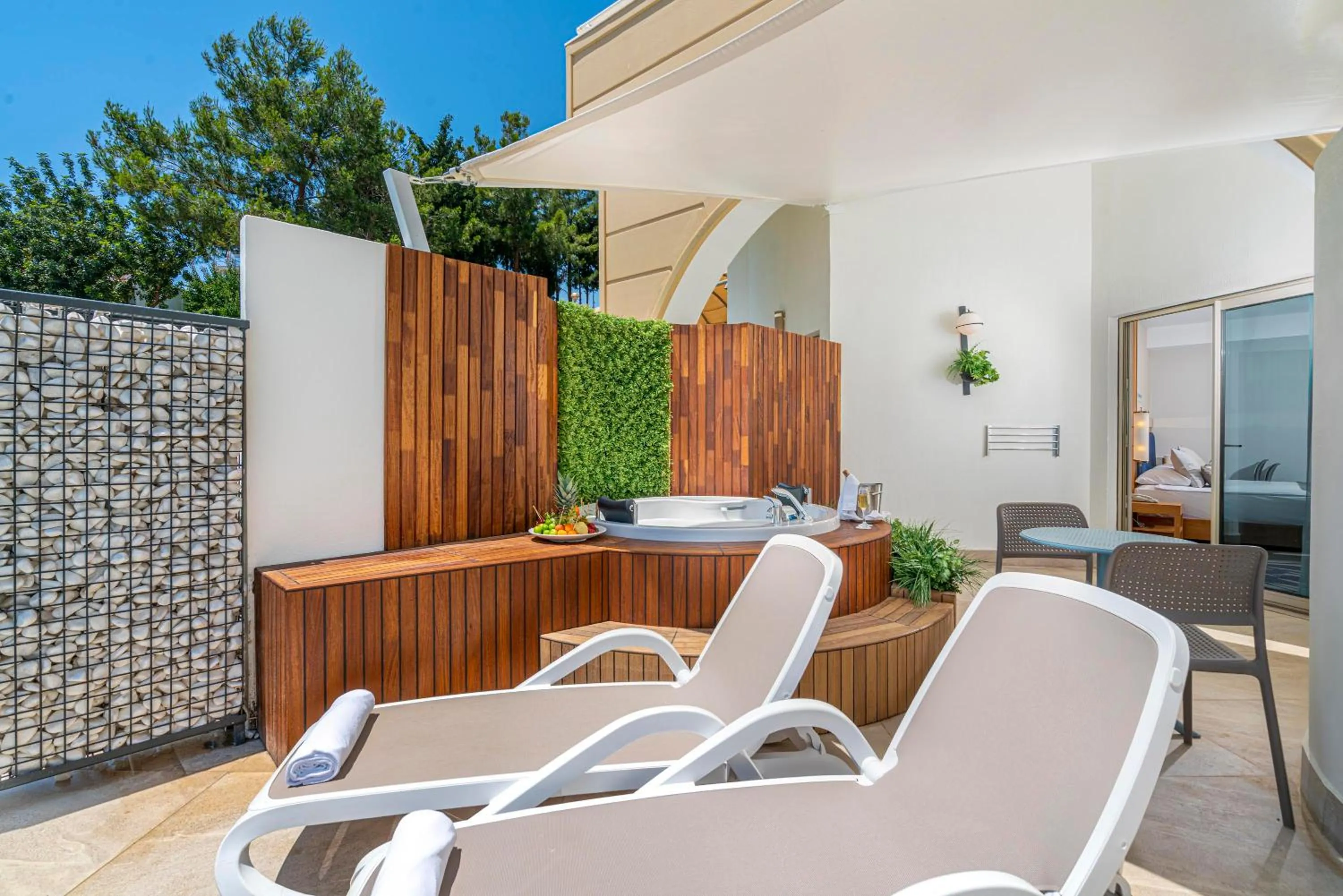 Hot Tub in Kirman Sidemarin Beach & Spa - All Inclusive