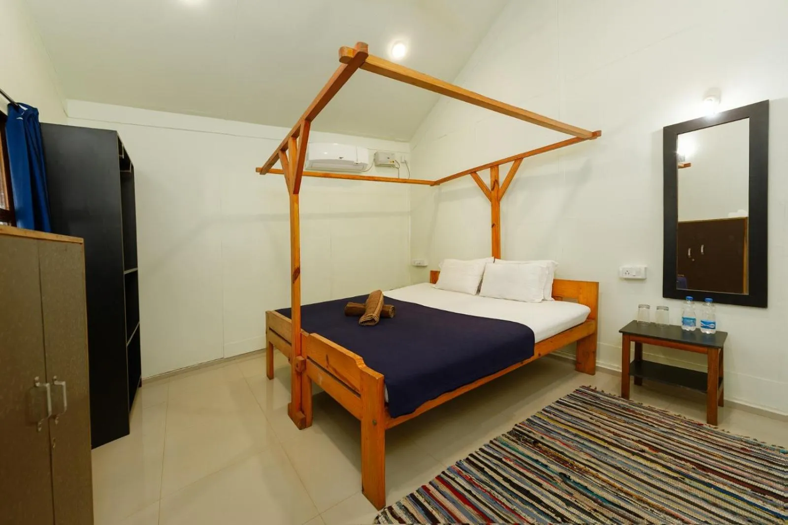 Photo of the whole room, Bed in Om Shanti Beach Stay Patnem