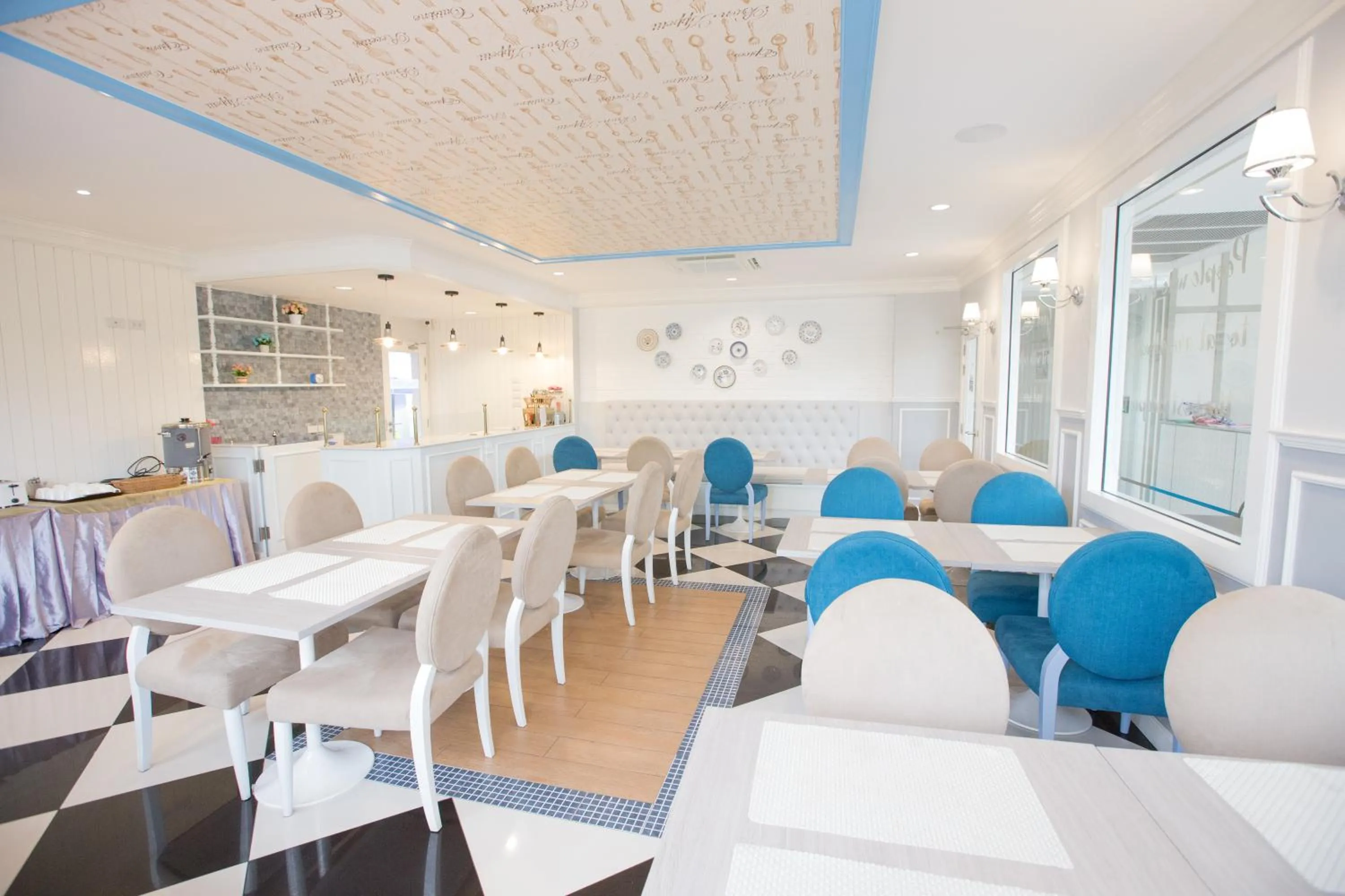 Restaurant/places to eat in The Bedroom Ladprao 101 Bangkok - SHA