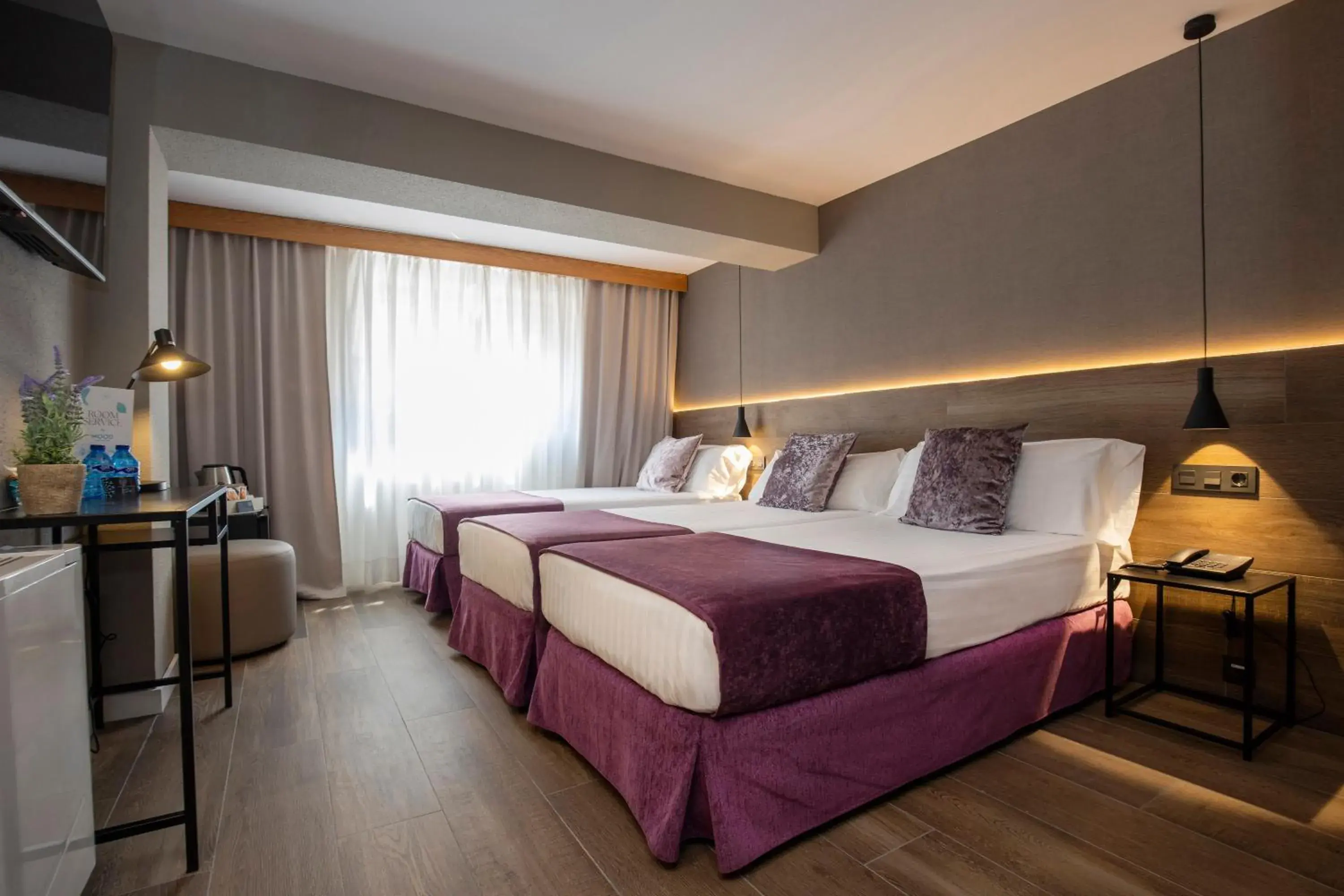 Bed in Yomo Eureka Bed in Yomo Eureka