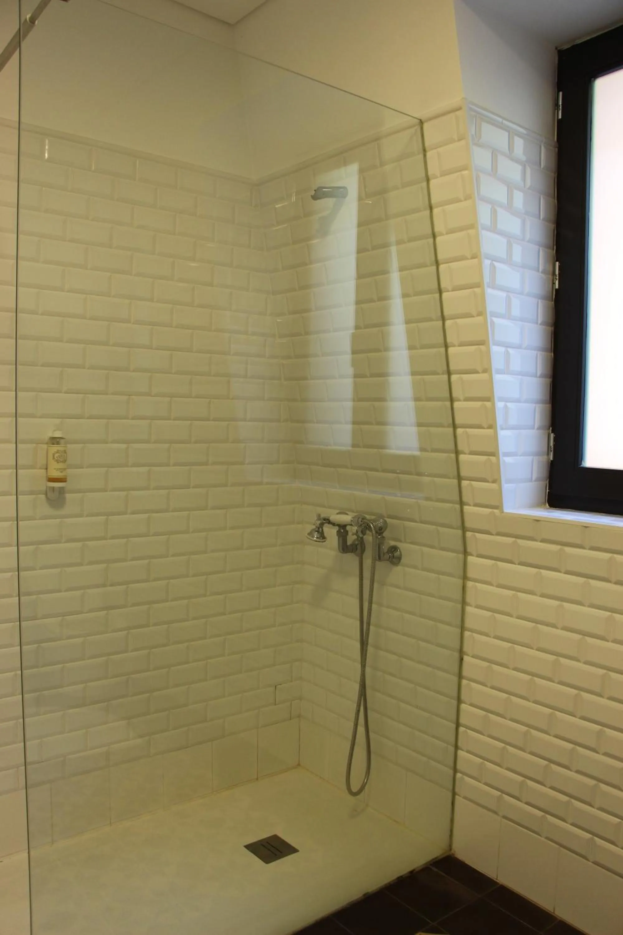 Bathroom in Longroiva Hotel Rural