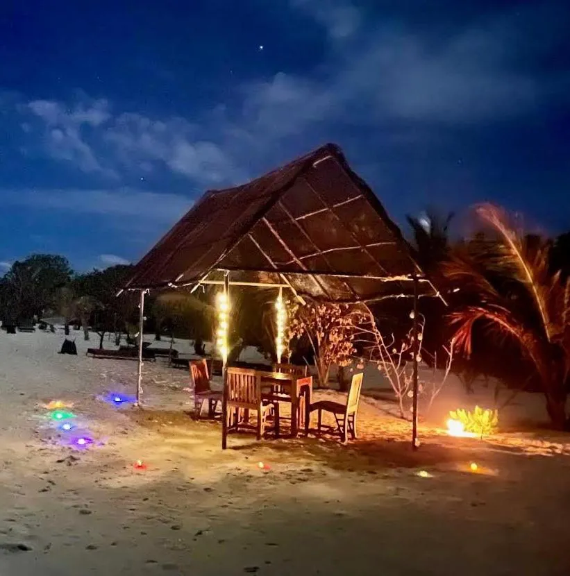 Beach in Shamar Guesthouse & Dive