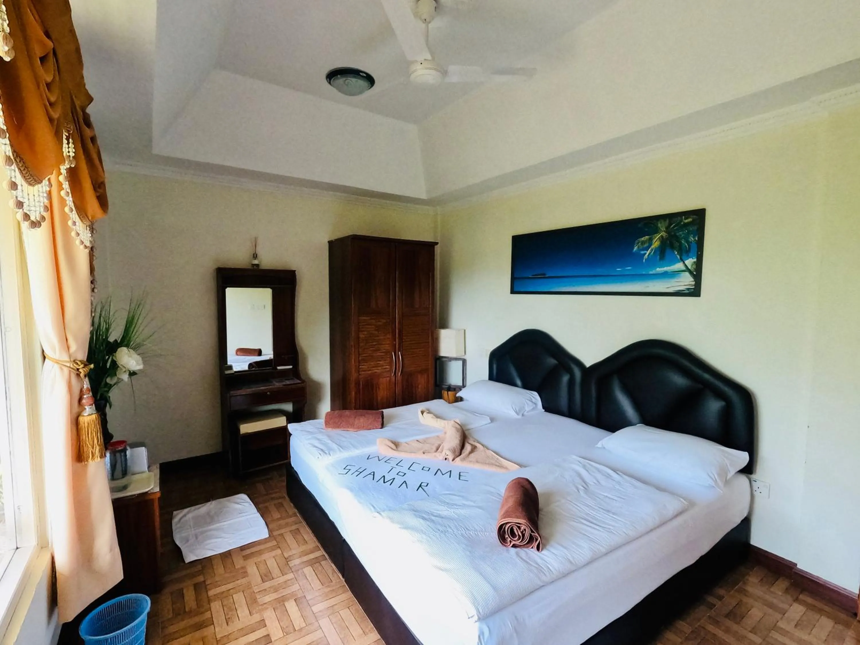 Bed in Shamar Guesthouse & Dive
