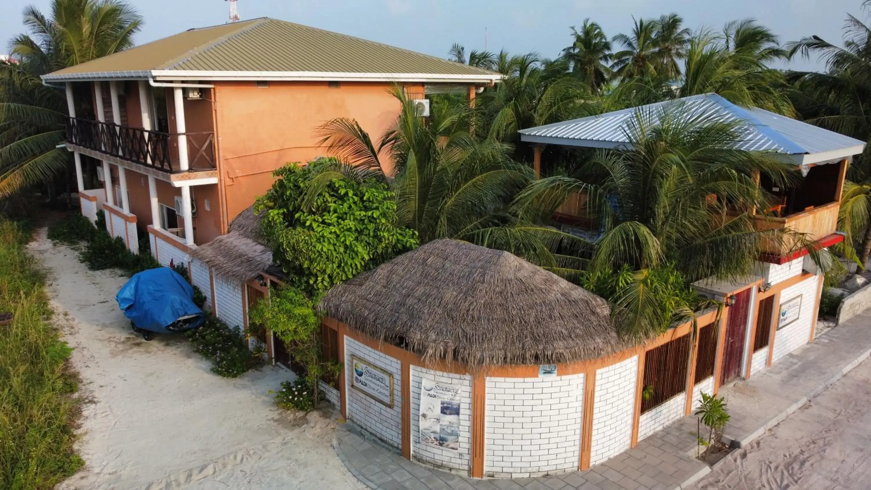 Shamar Guesthouse & Dive Shamar Guesthouse & Dive