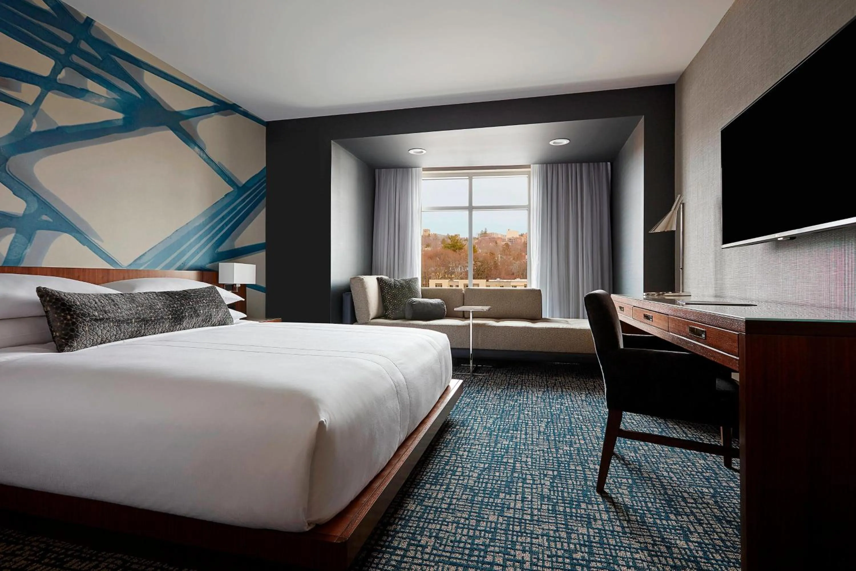 Photo of the whole room, Bed in Ithaca Marriott Downtown on the Commons