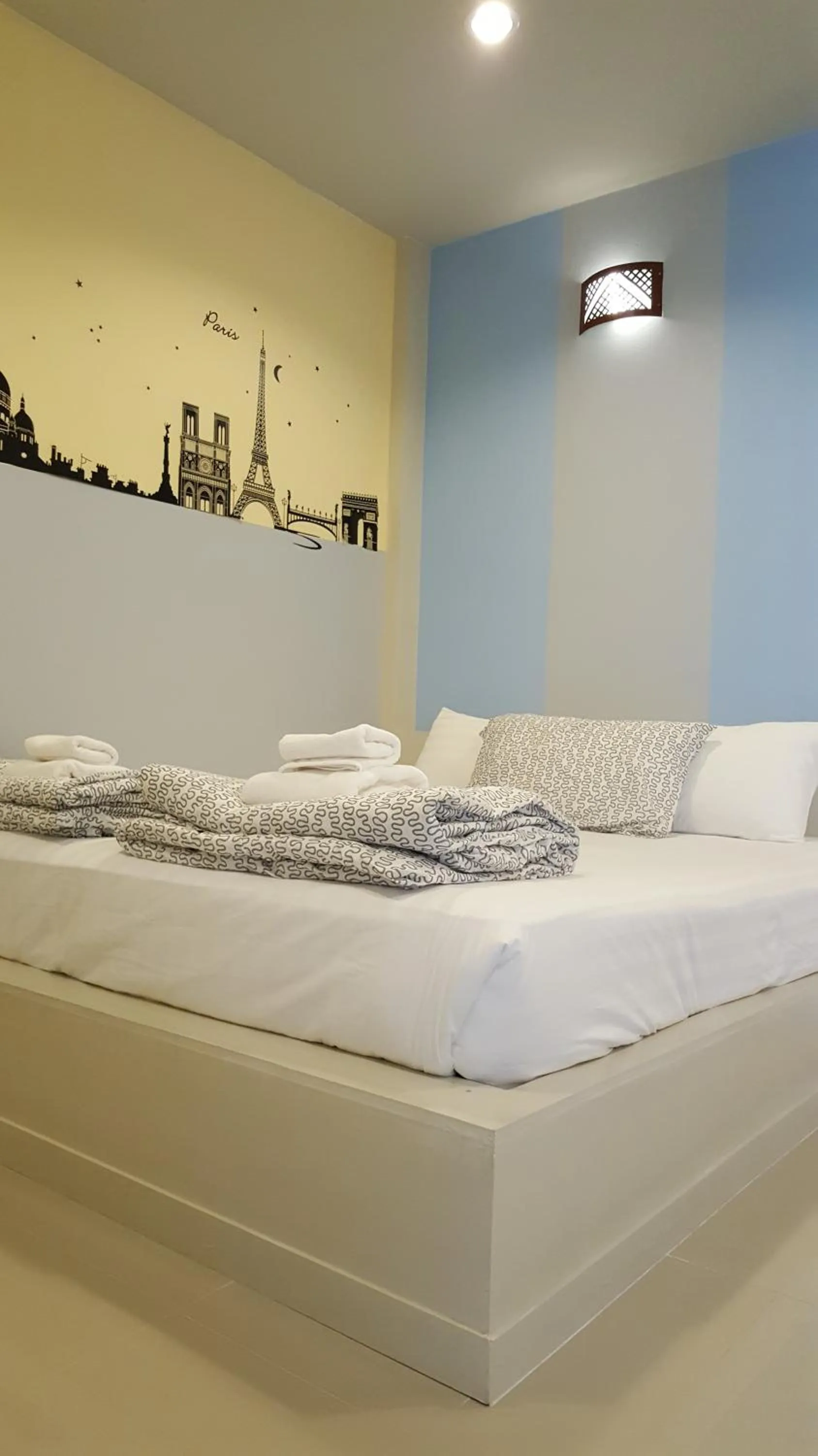 Bed in Juntima Place at Amphawa