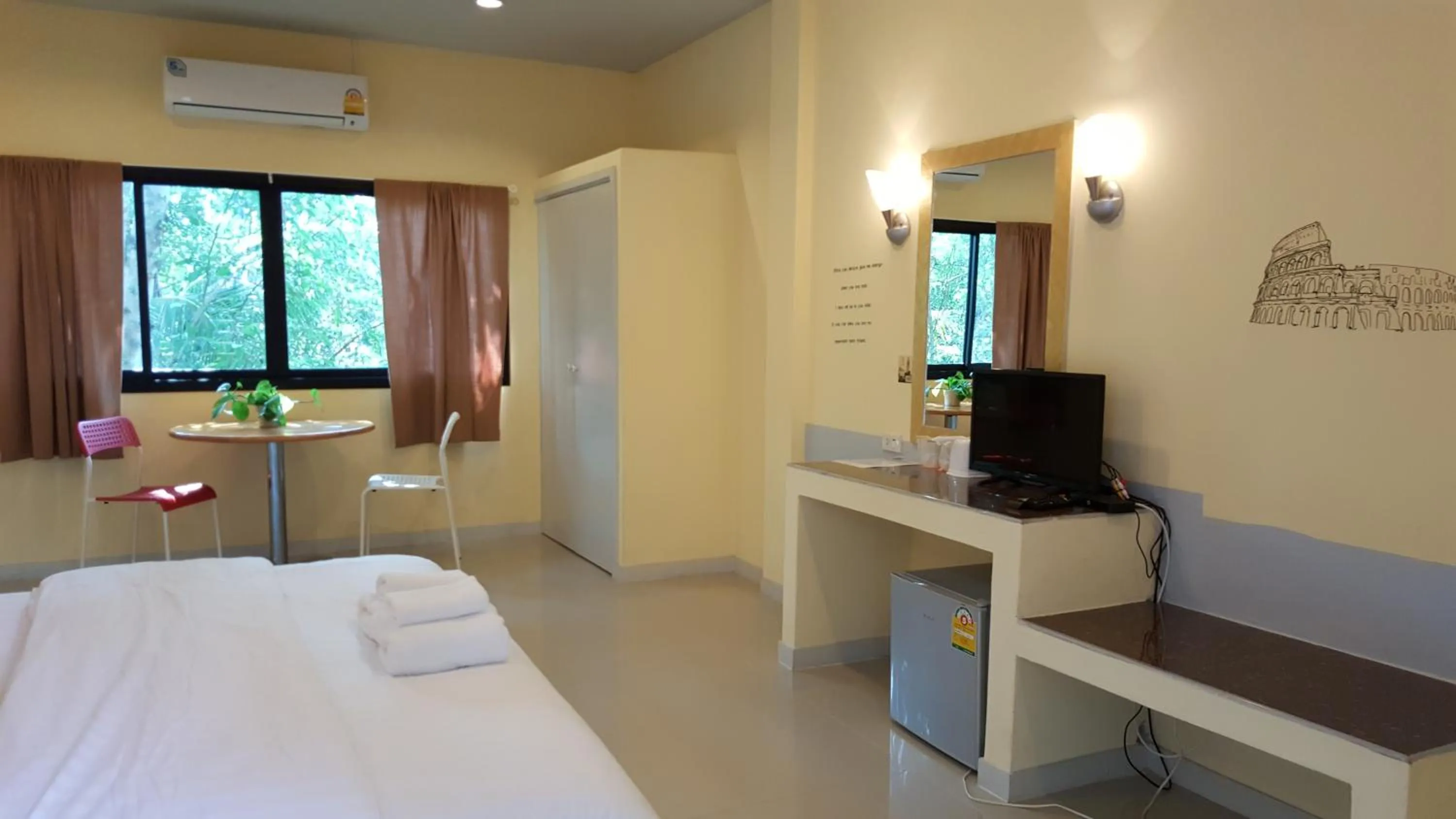 Bed in Juntima Place at Amphawa