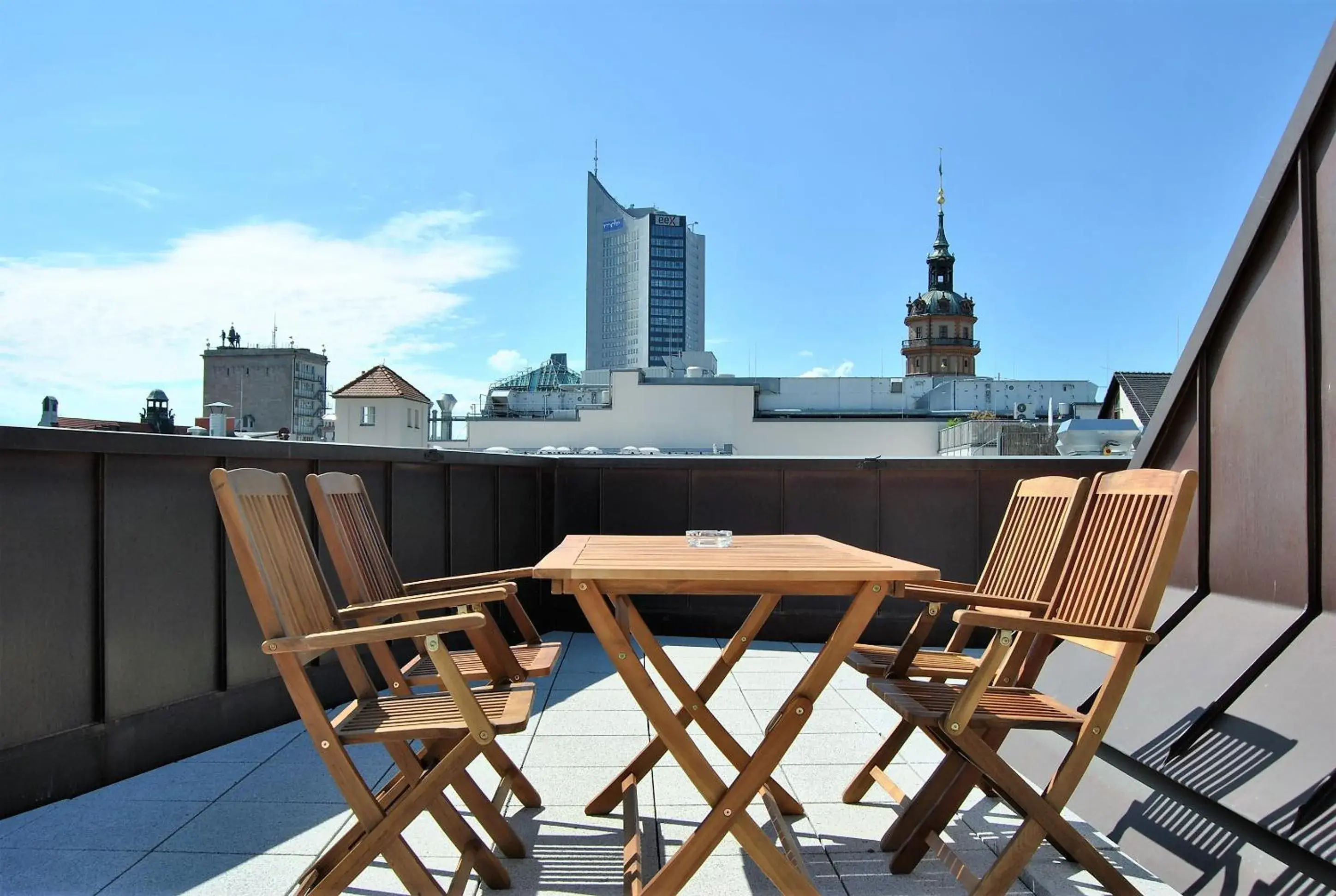 Superior Apartment with Terrace in Trafford Sky Homes Superior Apartment with Terrace in Trafford Sky Homes