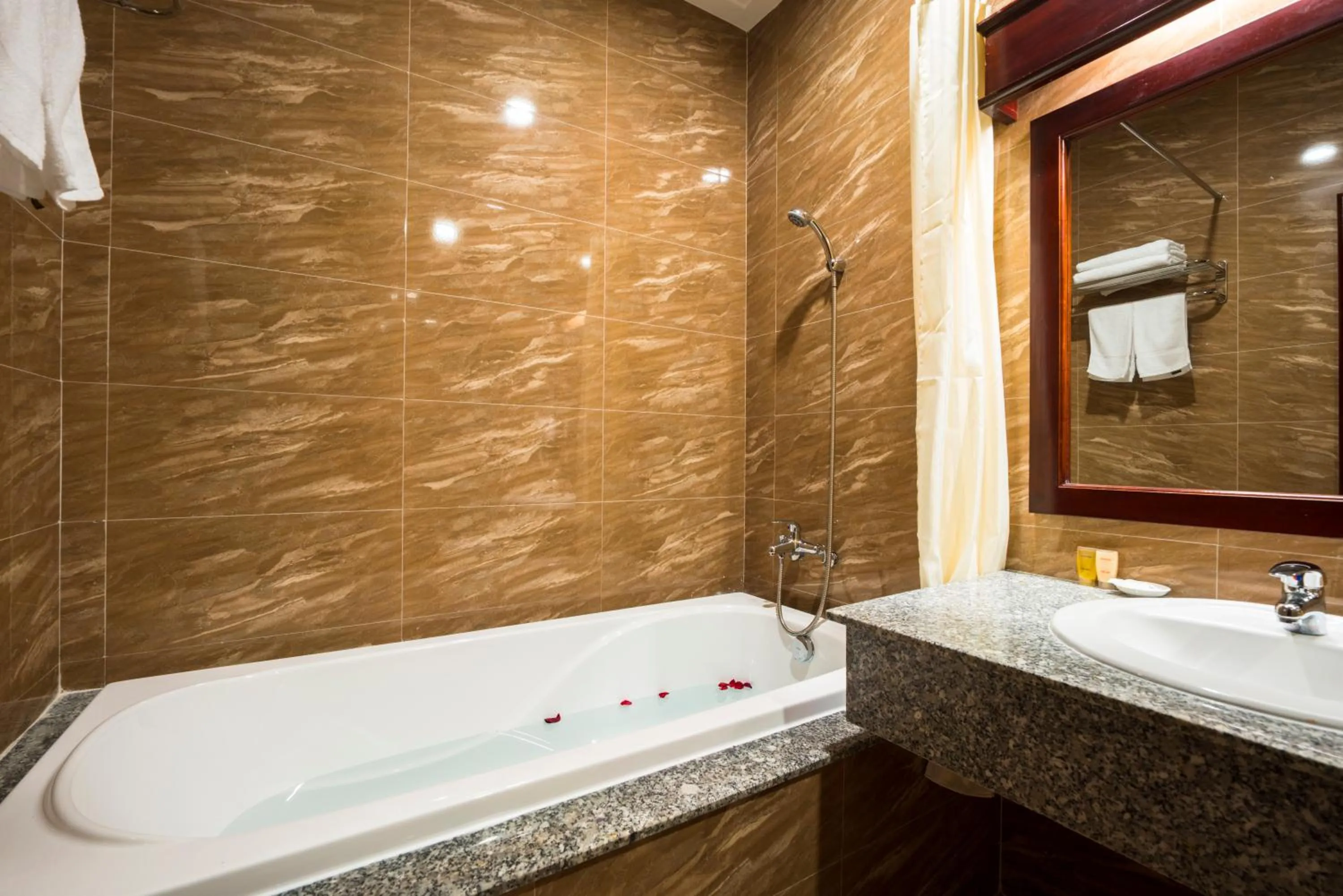 Shower in Phu Quoc Villa