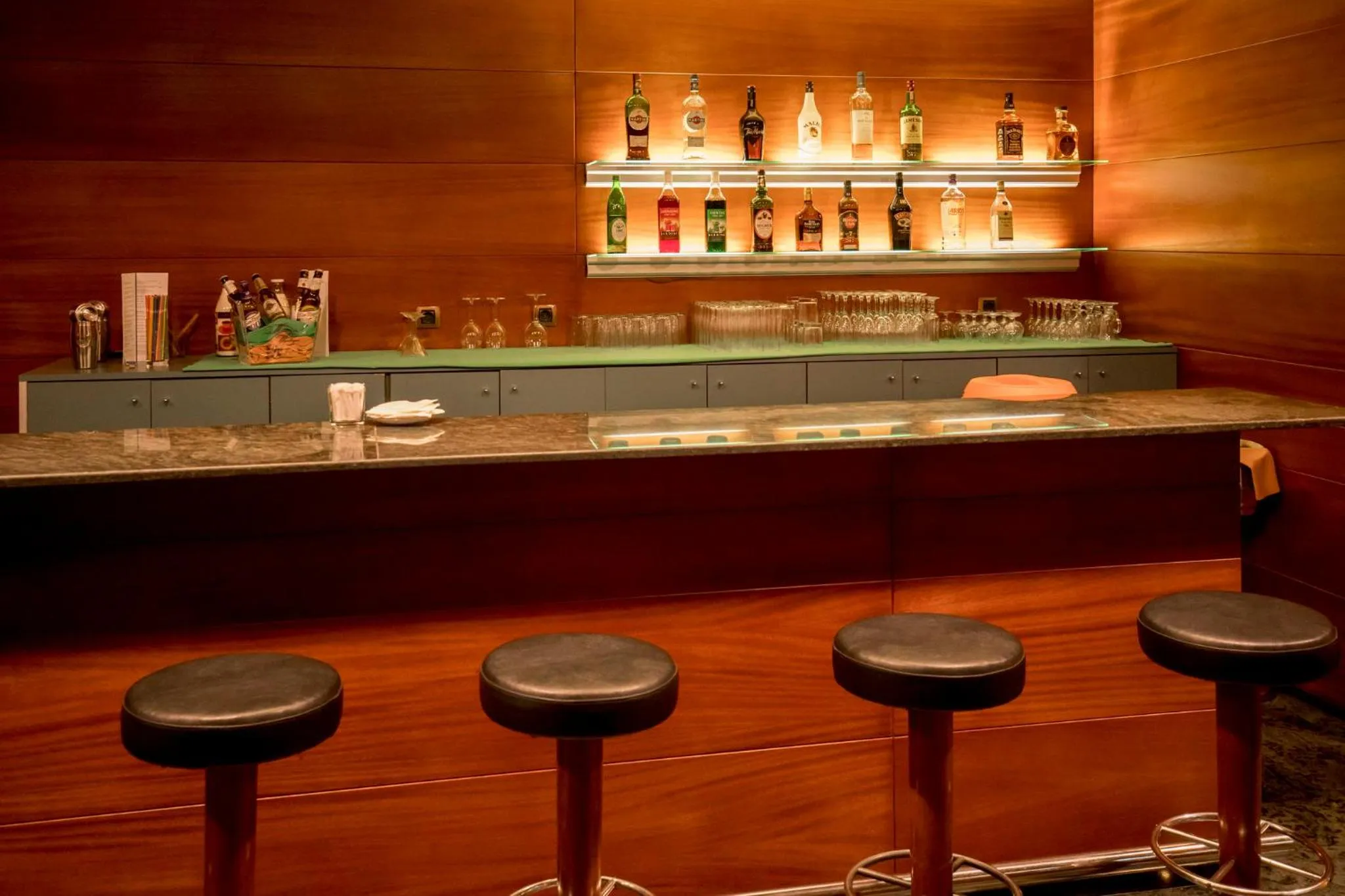 Lounge or bar in Sercotel Delfos Andorra