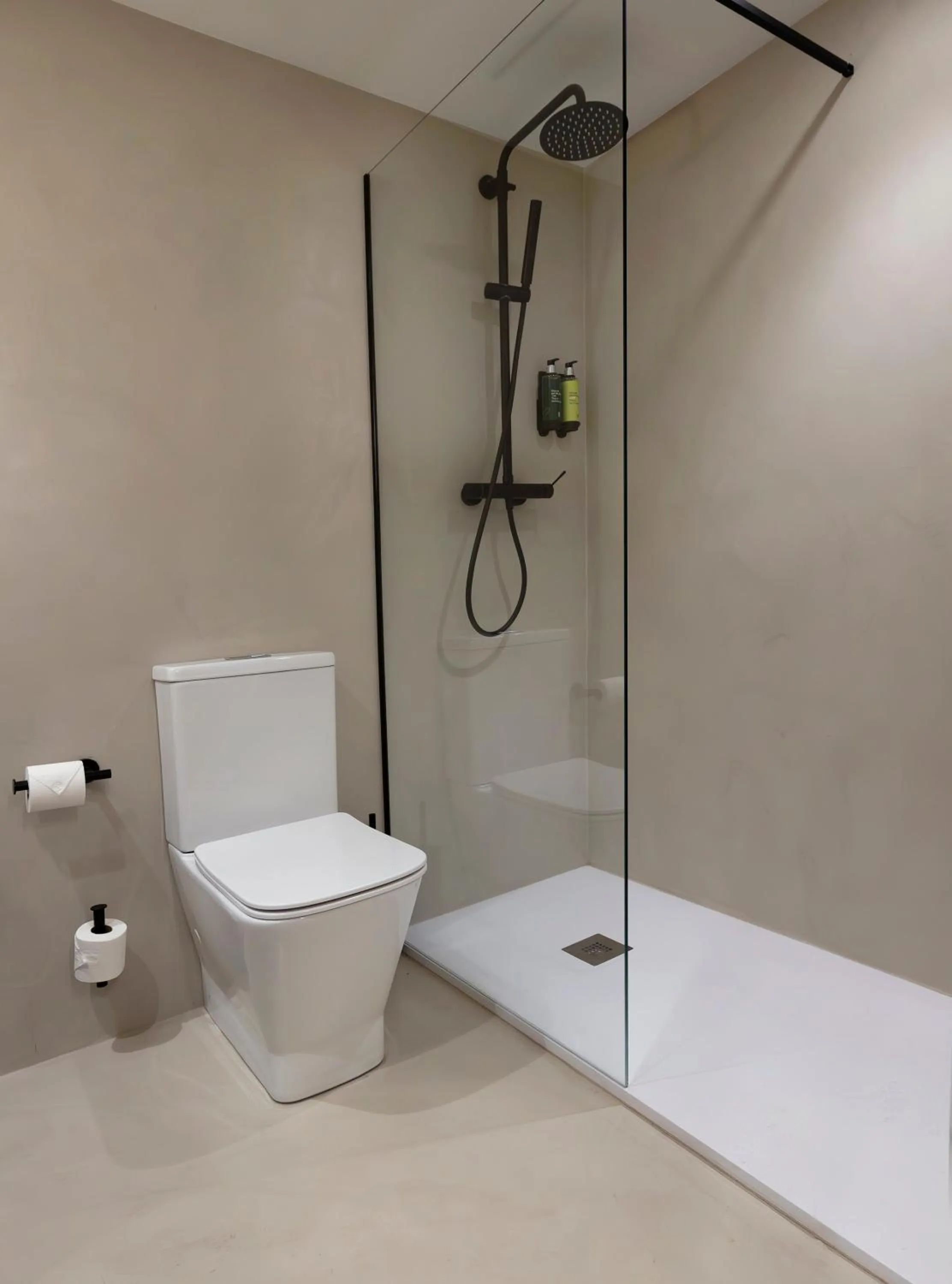 Bathroom in Sercotel Delfos Andorra