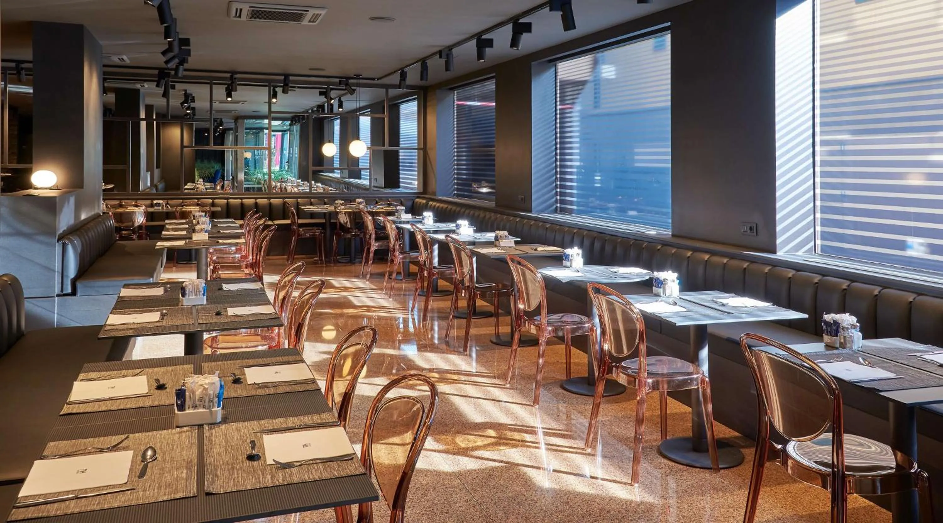 Restaurant/places to eat in NH Andorra la Vella