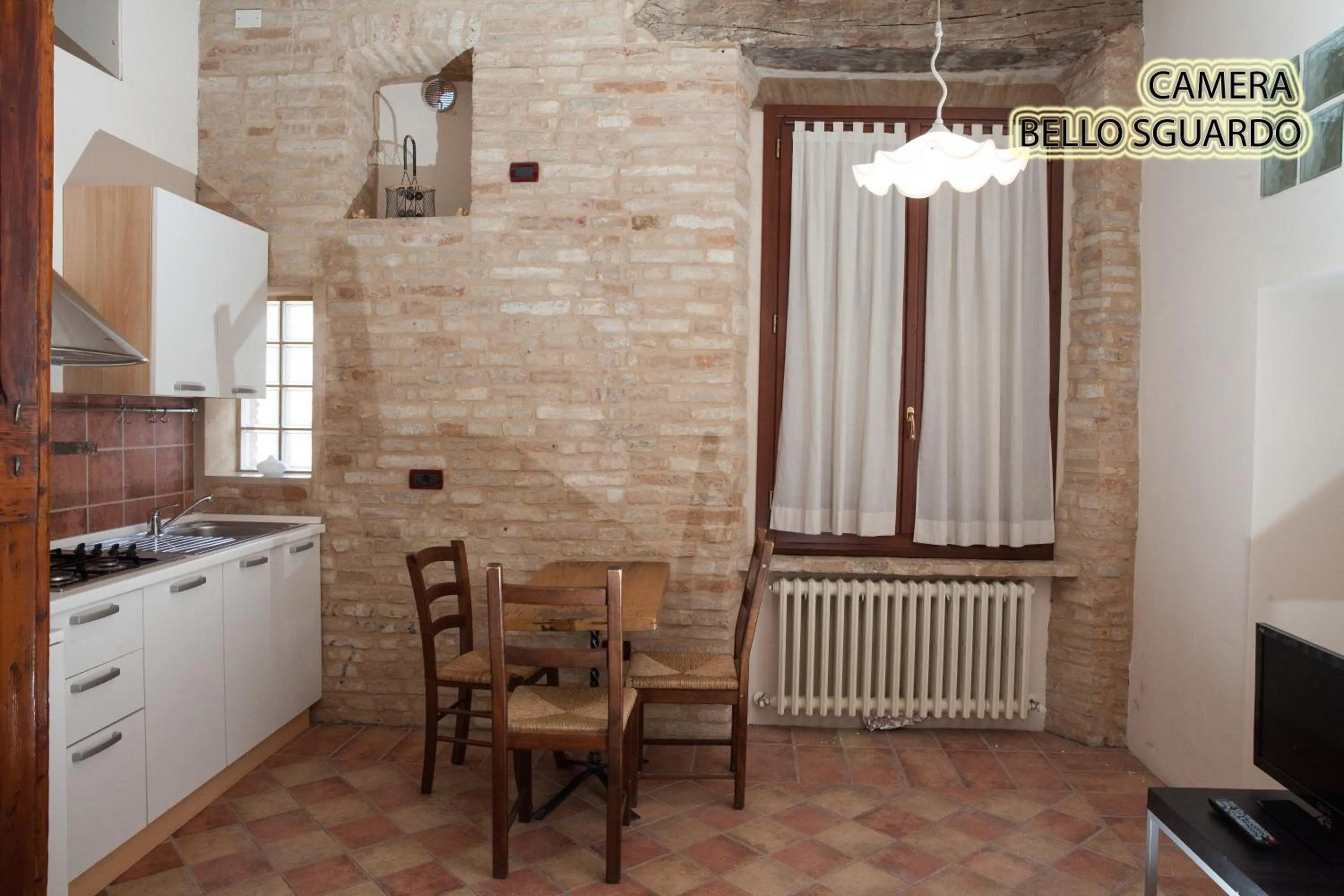 Kitchen or kitchenette in Hotel Palazzo Meraviglia Albergo diffuso