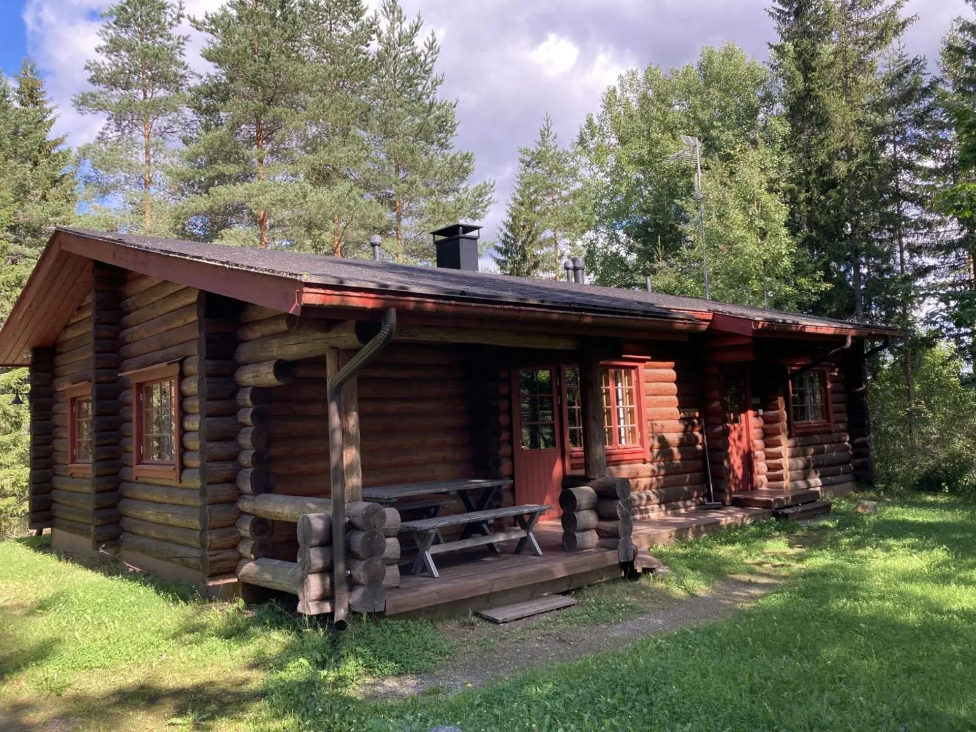 Four-Bedroom Cottage with Sauna - single occupancy in Hevossilta Four-Bedroom Cottage with Sauna - single occupancy in Hevossilta