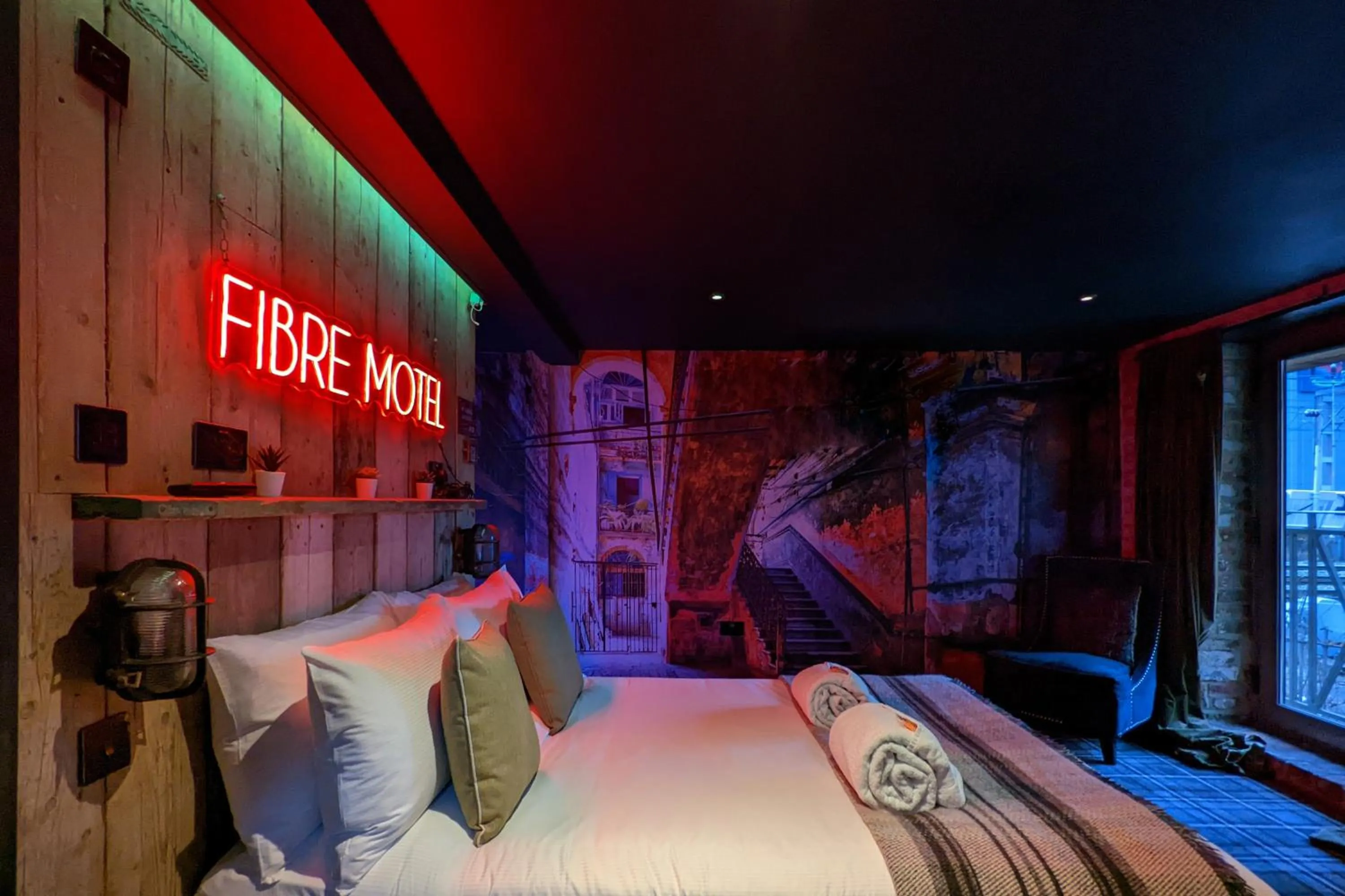 Bed in Briggate Hotel