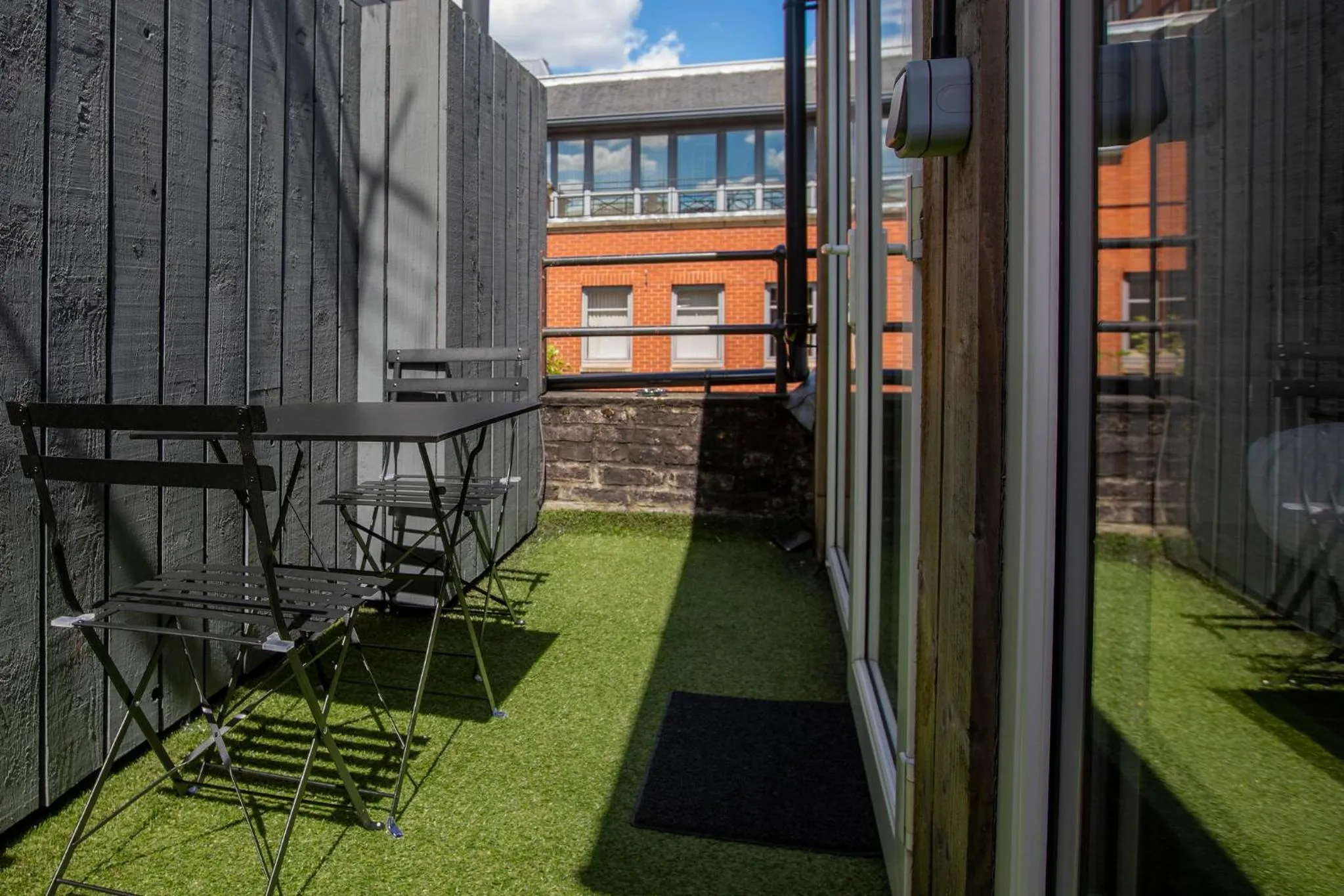 Balcony/Terrace in Briggate Hotel