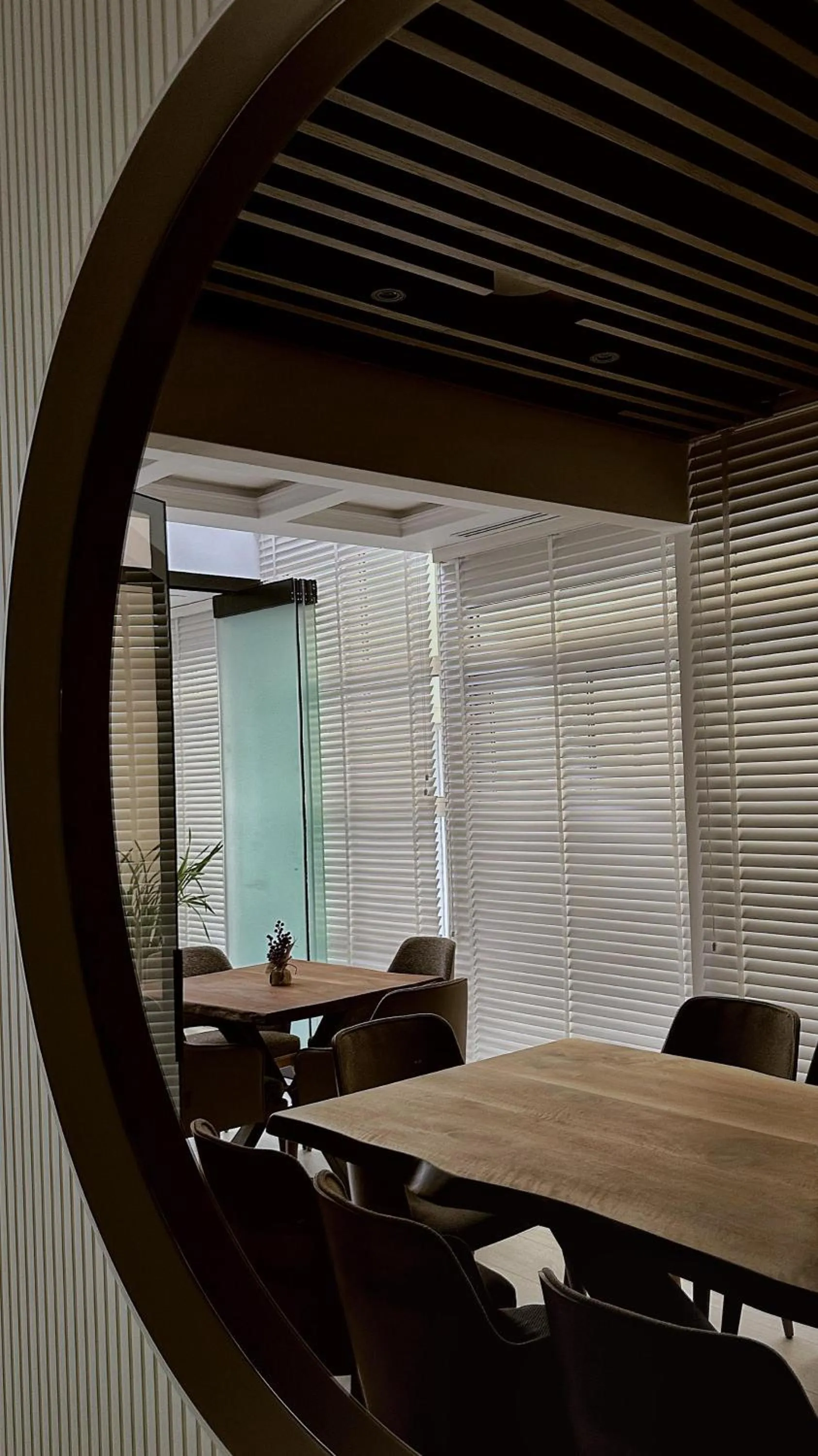 Seating area in Hotel Queen