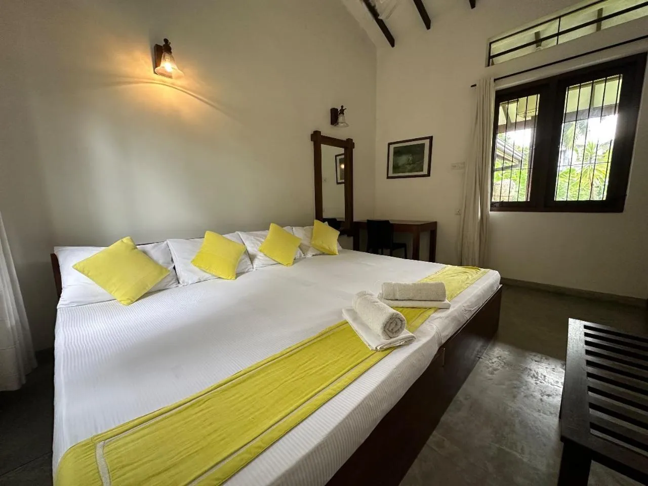 Bed in Rockydale Home Stay