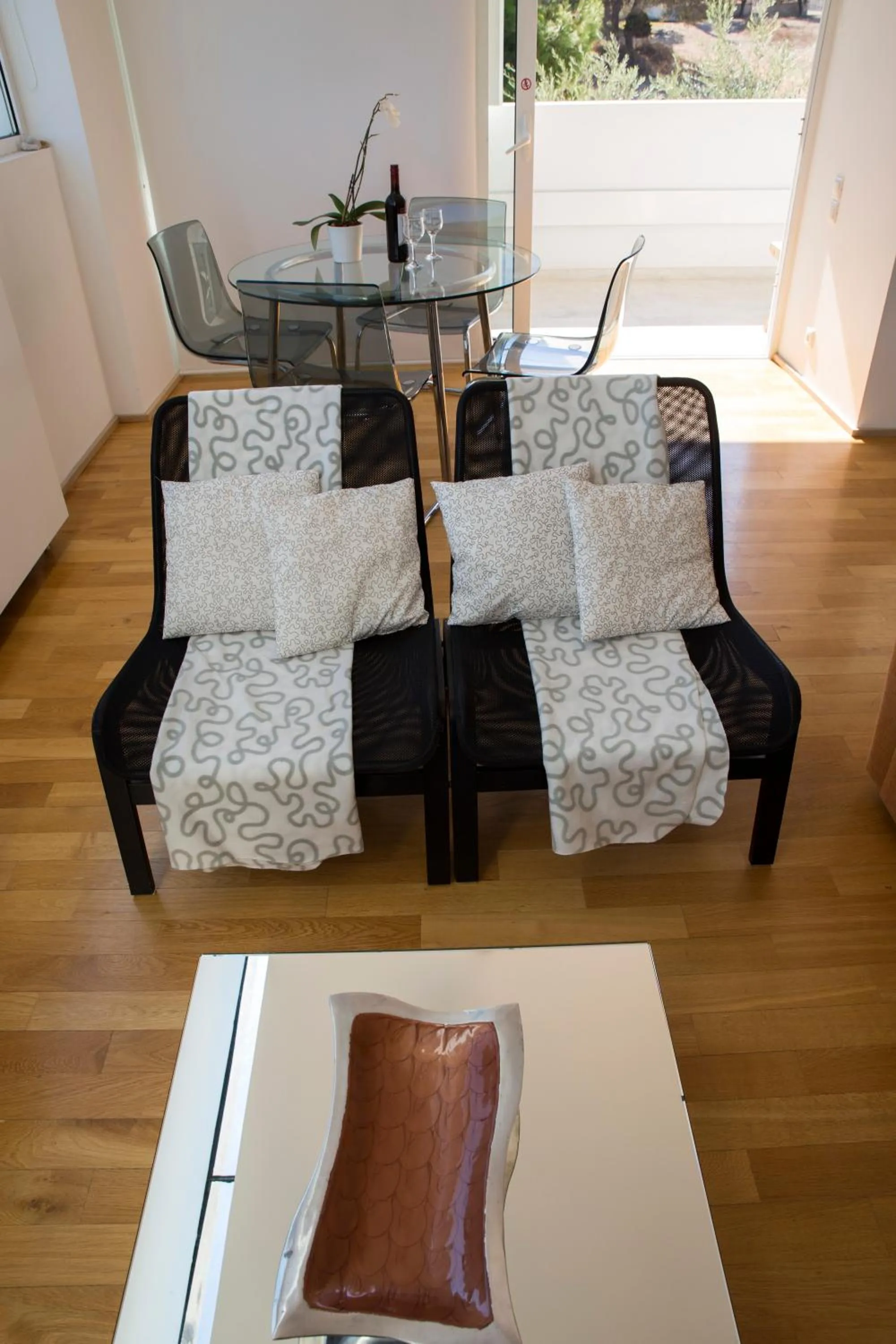 Day in Infinity White Complex by GK Properties