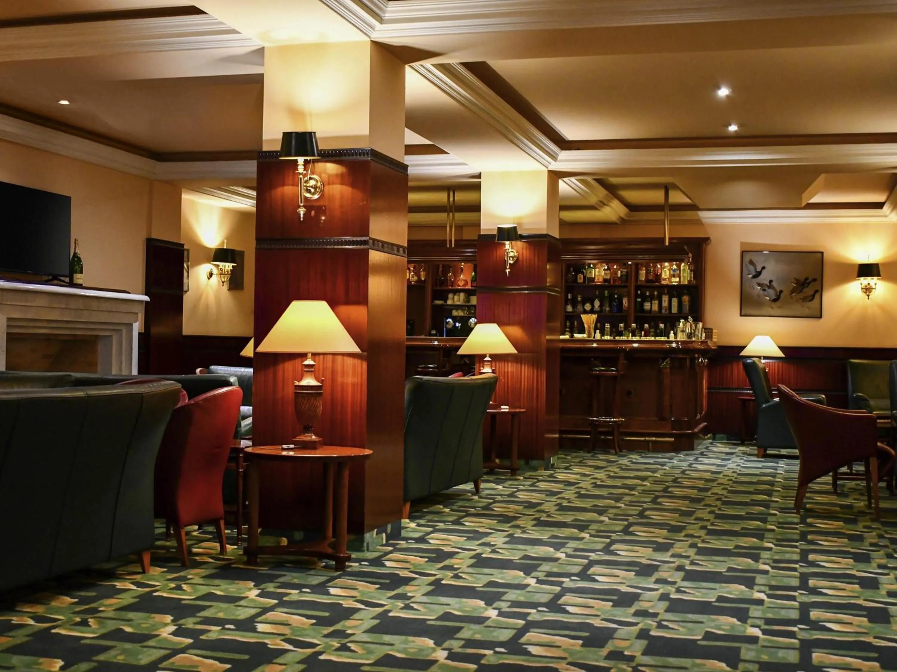 Lounge or bar in Mercure Andorra