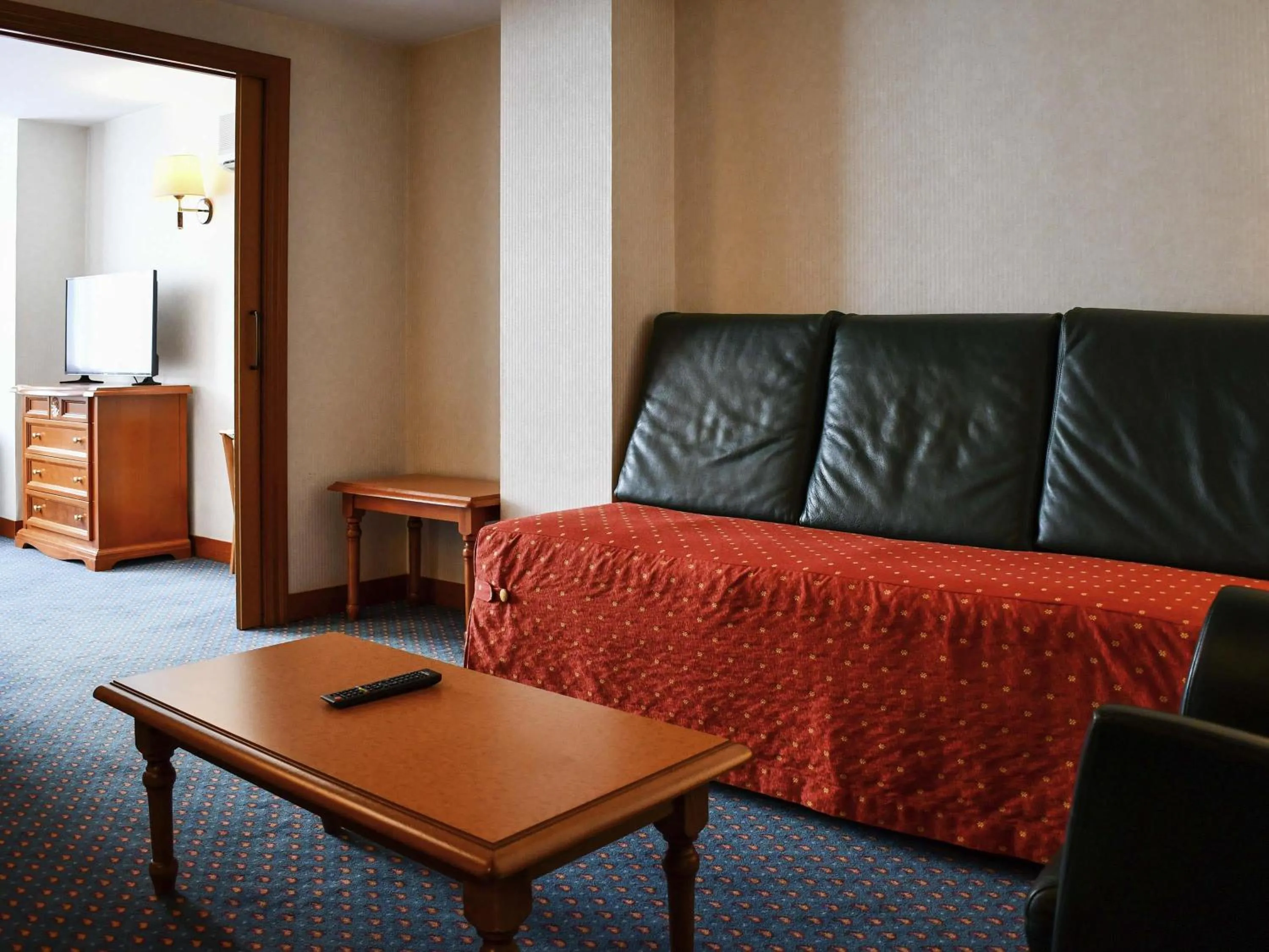 Bedroom in Mercure Andorra