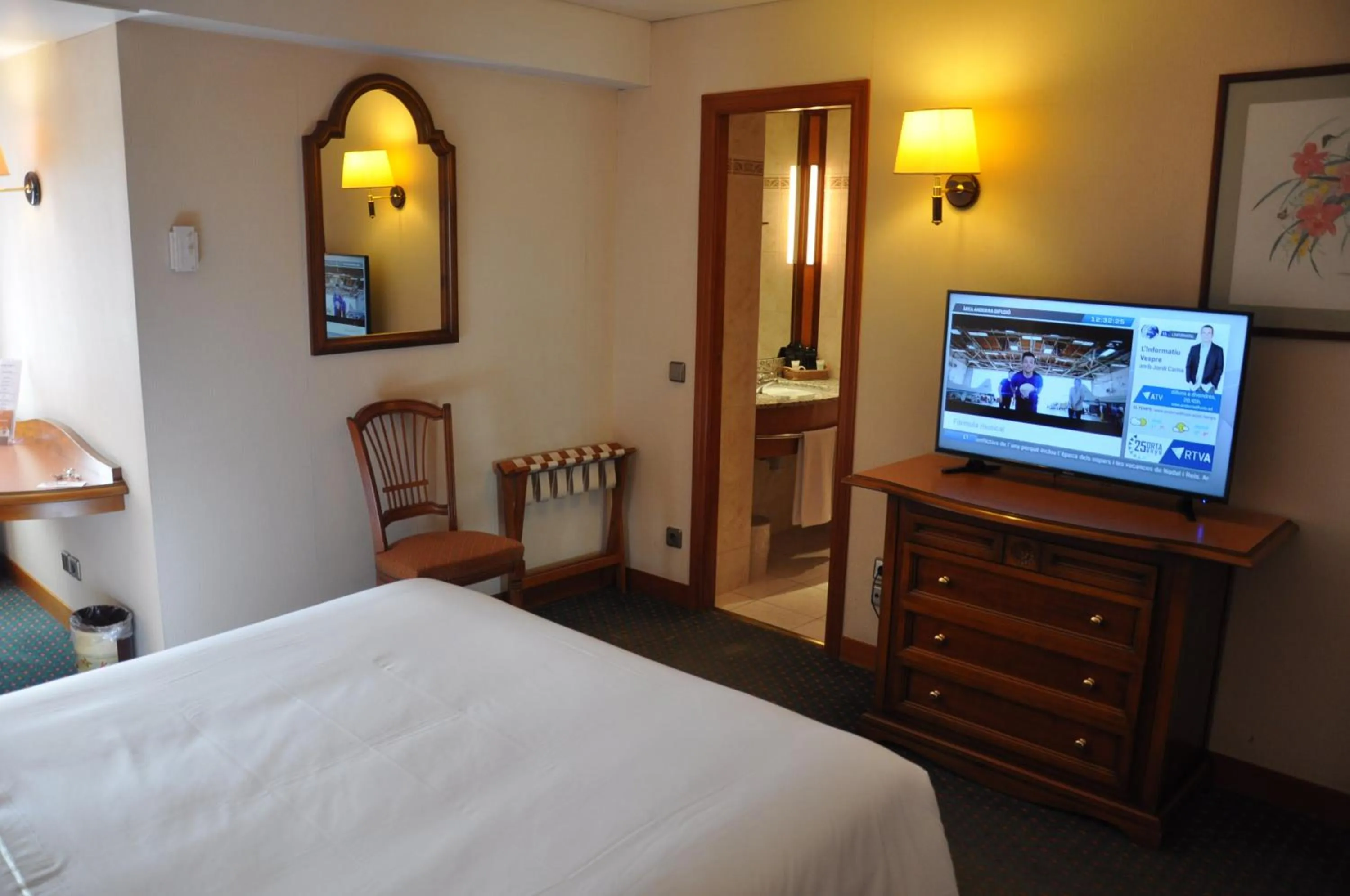 Bedroom, Bed in Mercure Andorra