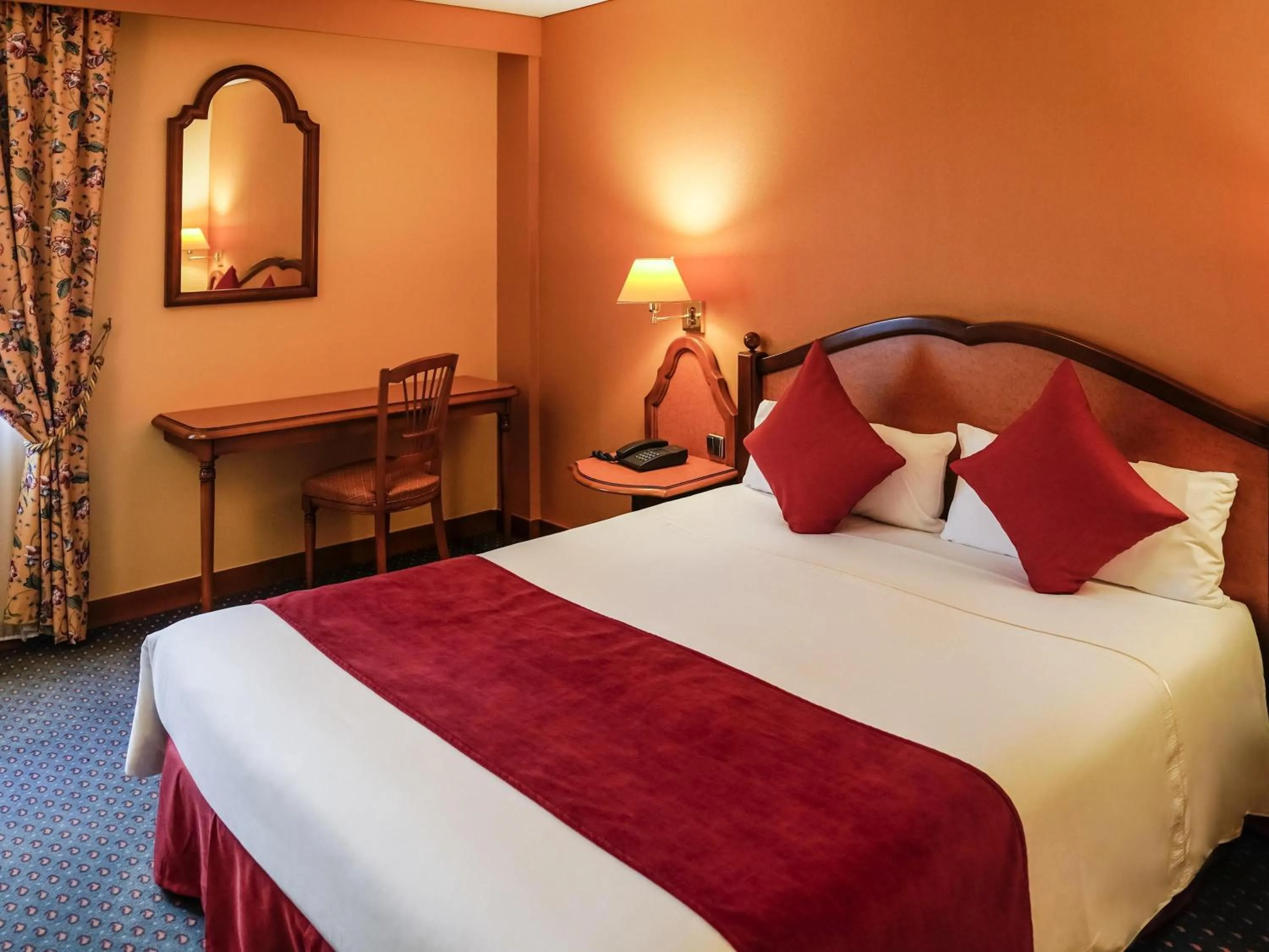 Bedroom, Bed in Mercure Andorra