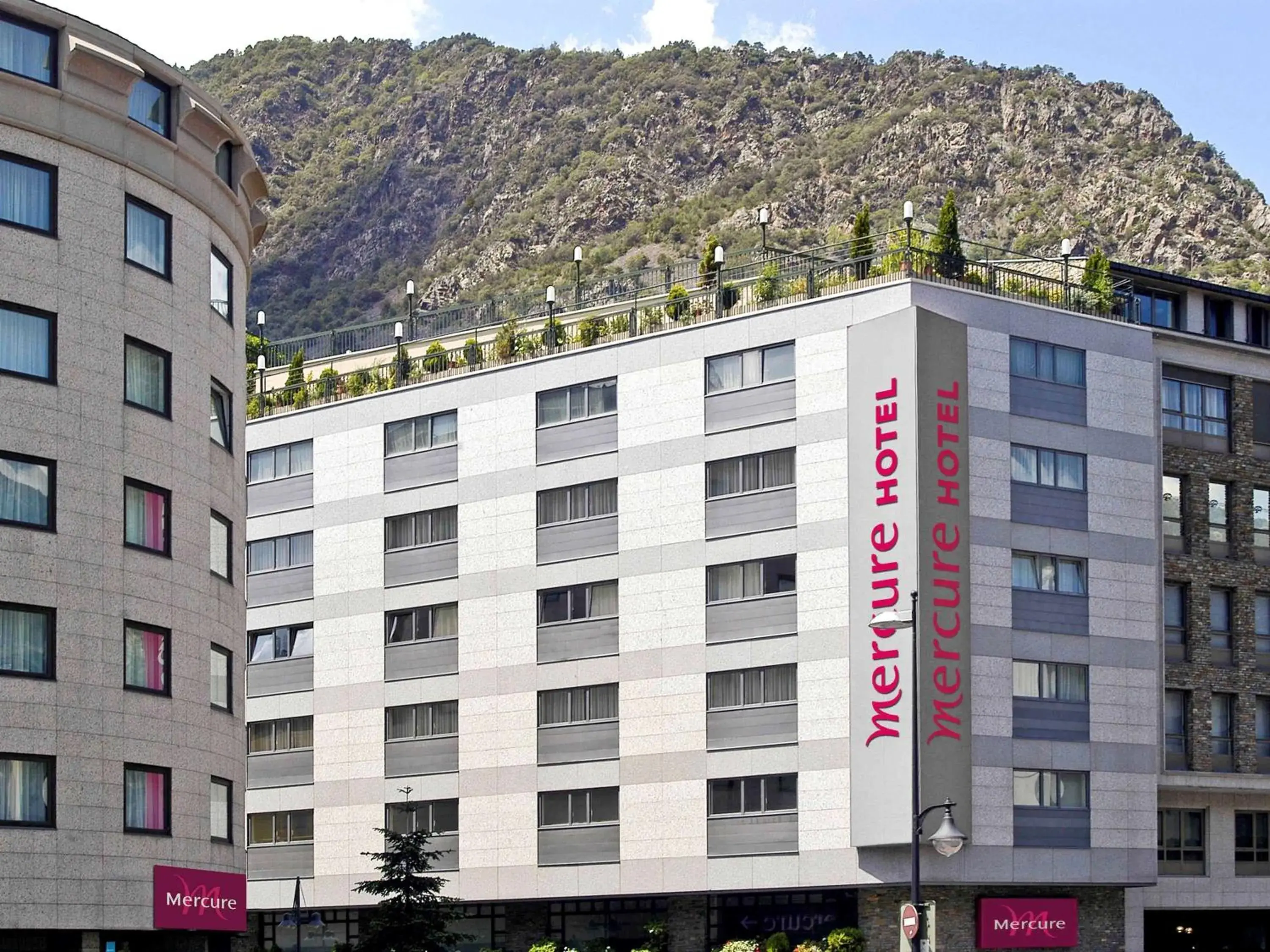 Property building in Mercure Andorra Property building in Mercure Andorra