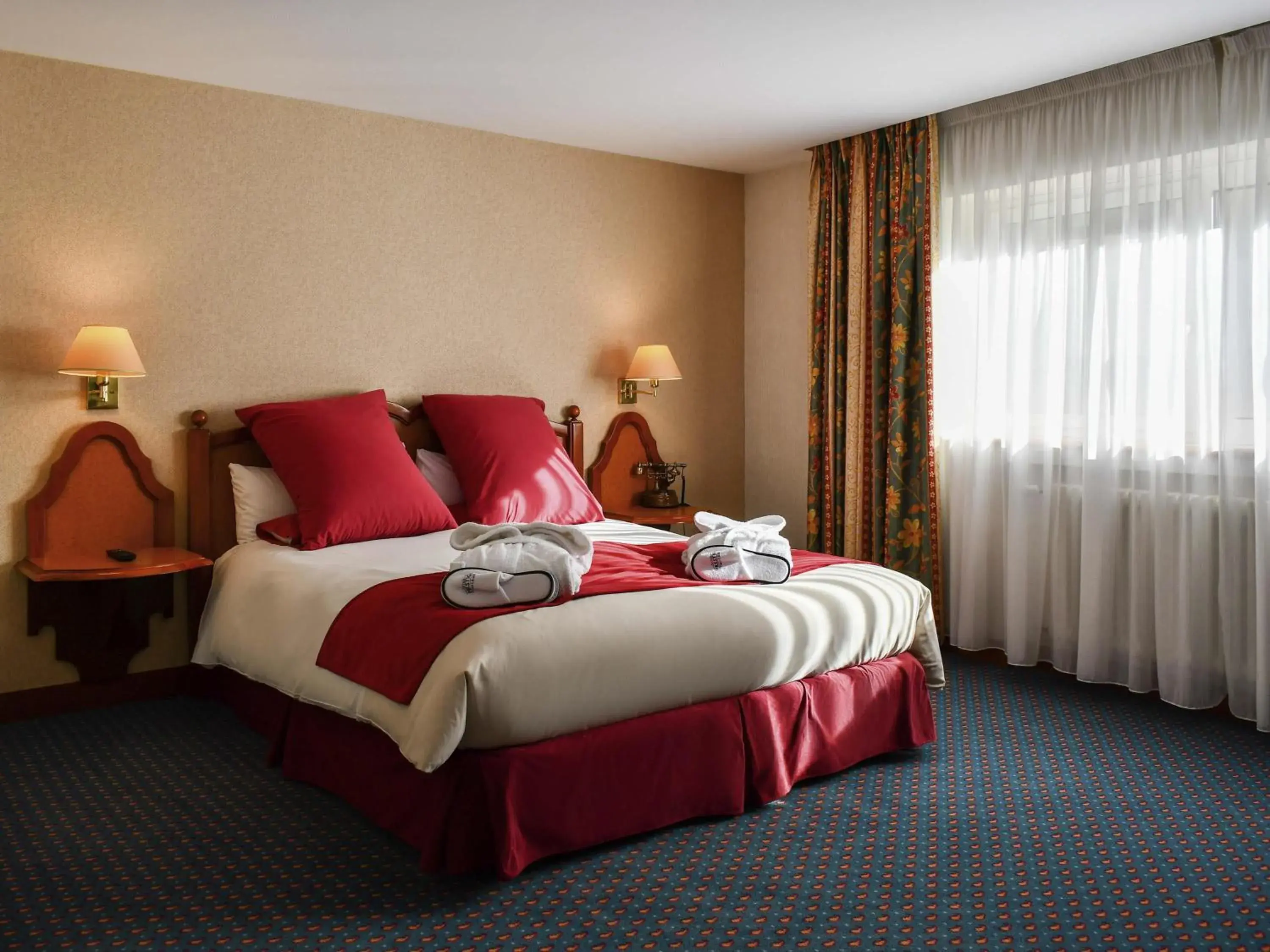 Bedroom, Bed in Mercure Andorra Bedroom, Bed in Mercure Andorra