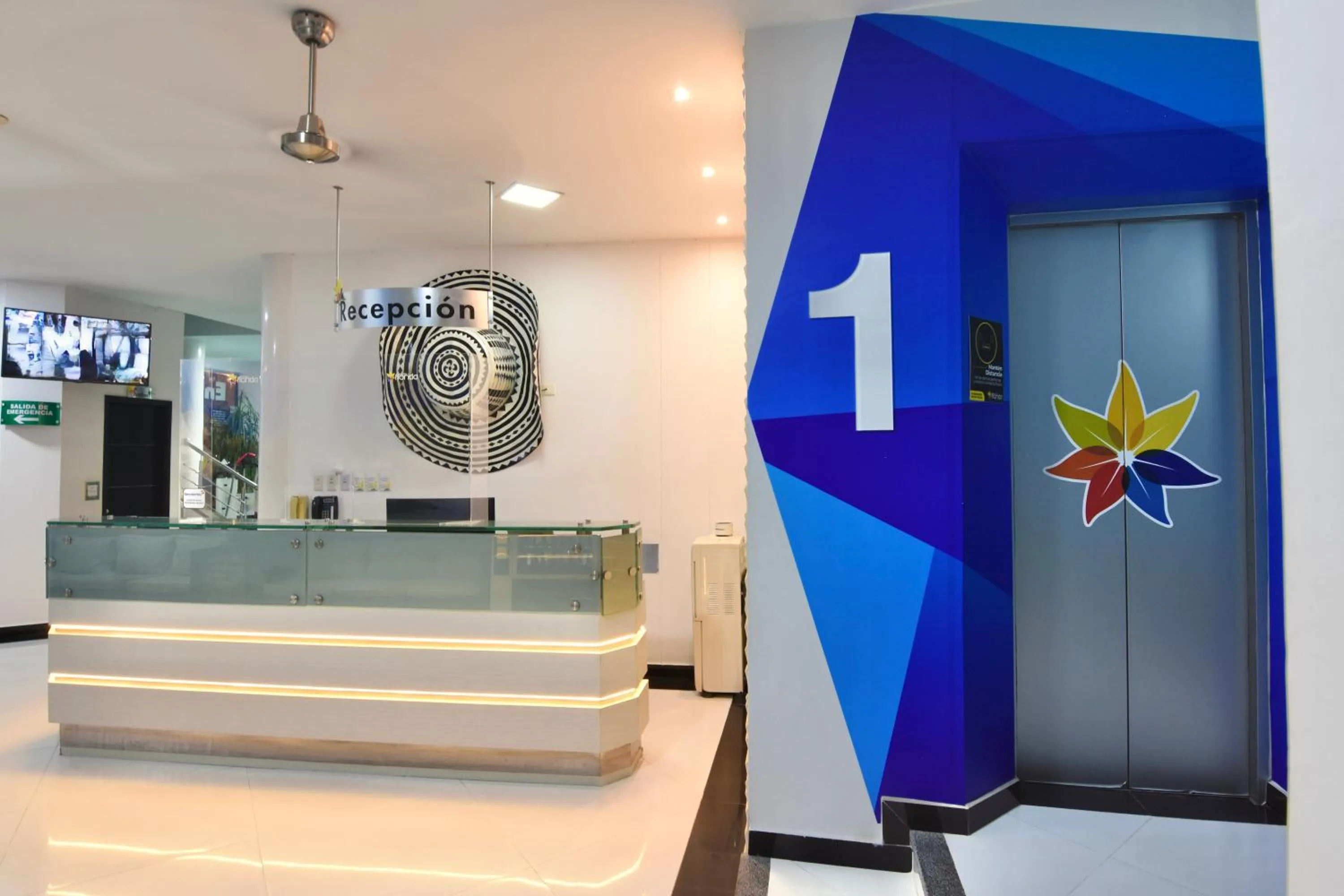 elevator in Hotel Florida Sincelejo