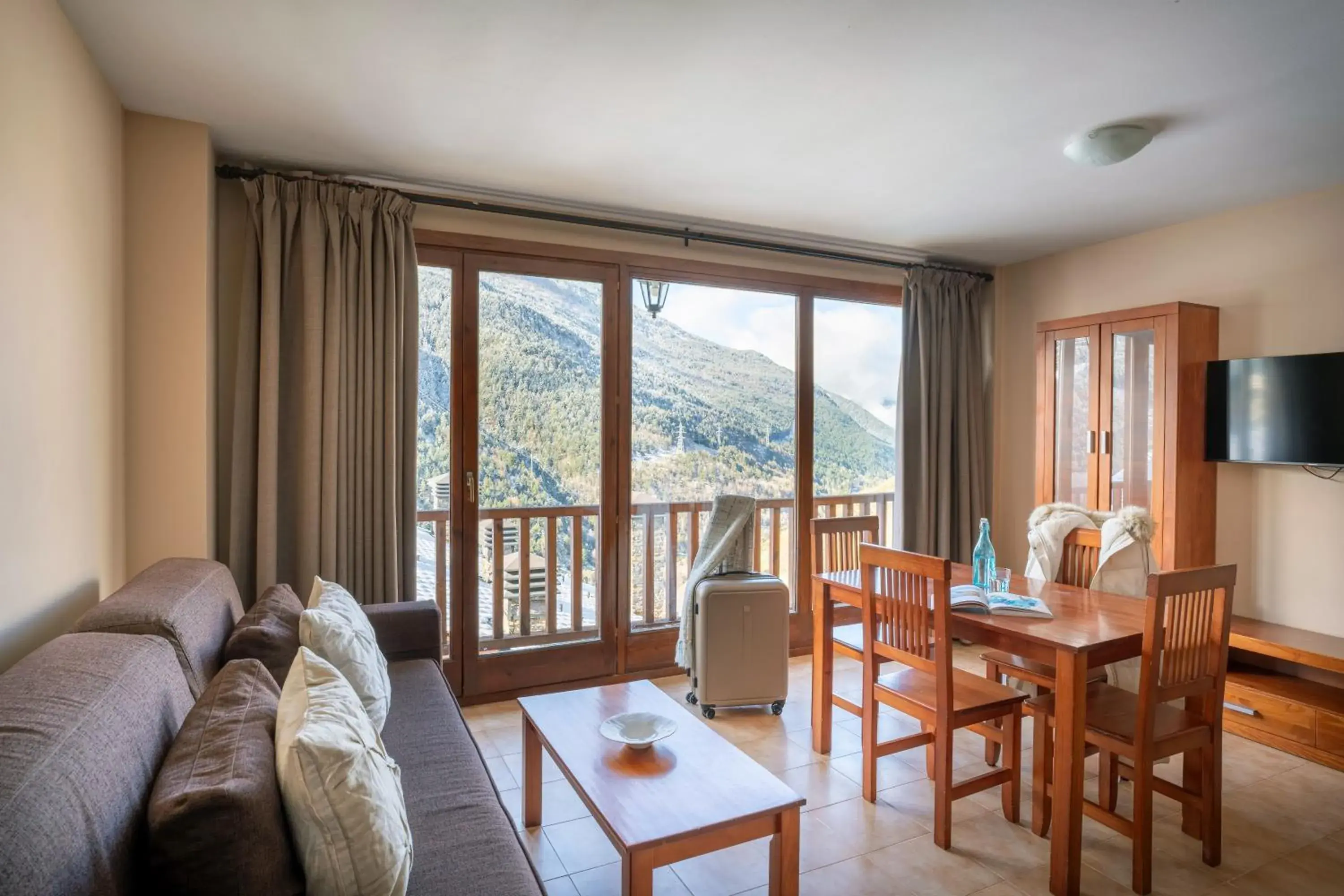 View (from property/room) in Apartamentos Ona Dorada el Tarter View (from property/room) in Apartamentos Ona Dorada el Tarter