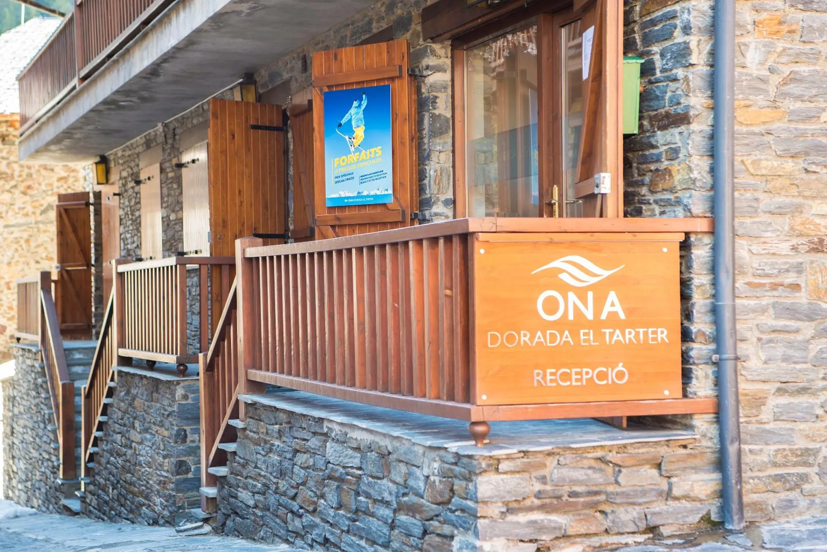 Lobby or reception in Apartamentos Ona Dorada el Tarter Lobby or reception in Apartamentos Ona Dorada el Tarter